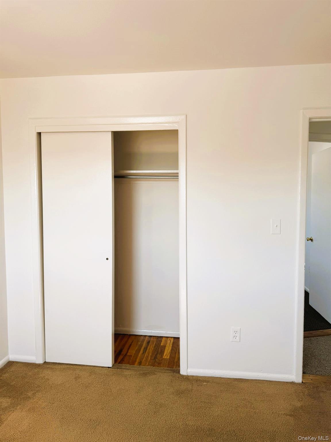 #12 photo, 131 Roslyn Road, Mineola , NY 11501