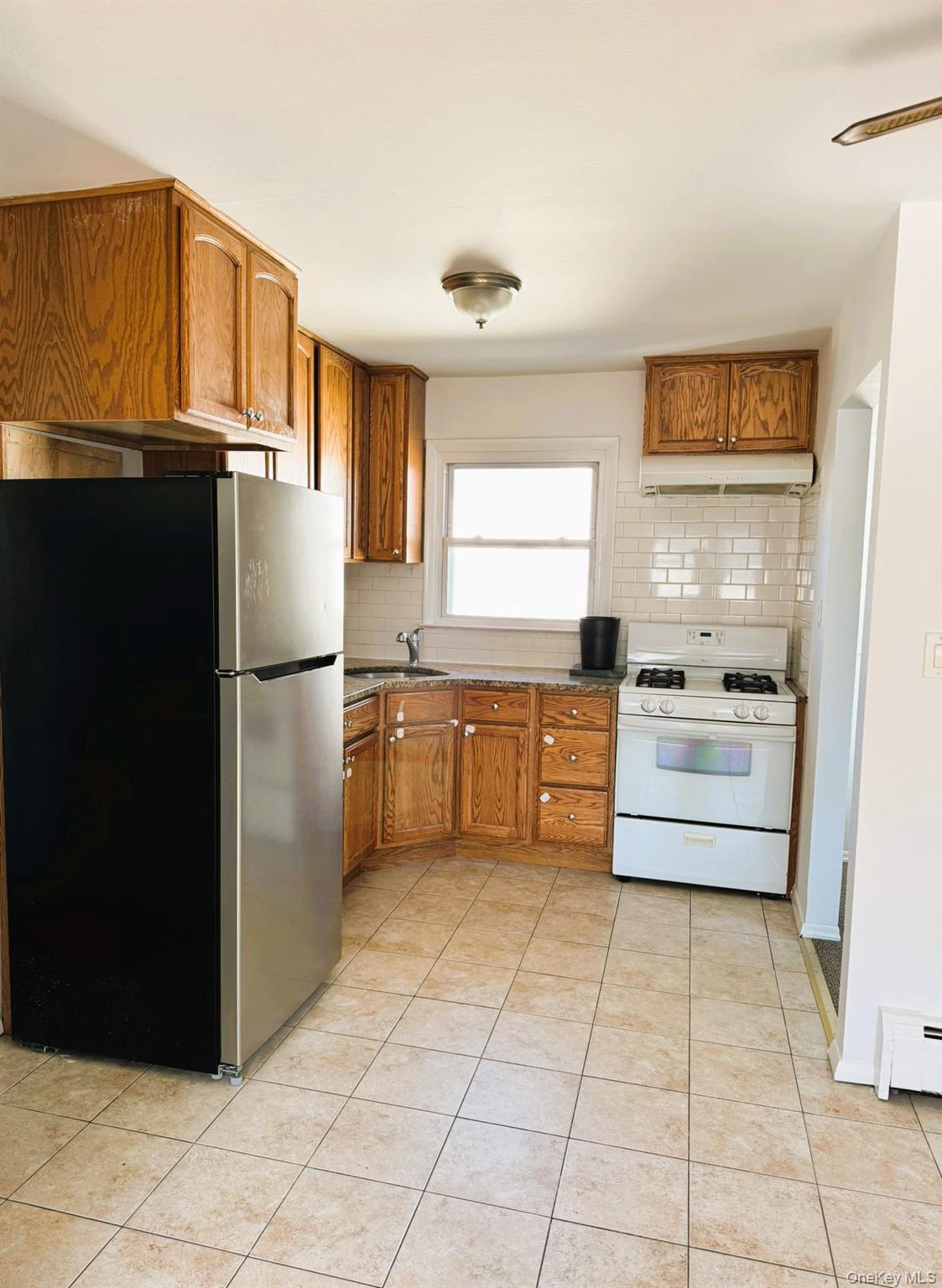 #2 photo, 131 Roslyn Road, Mineola , NY 11501