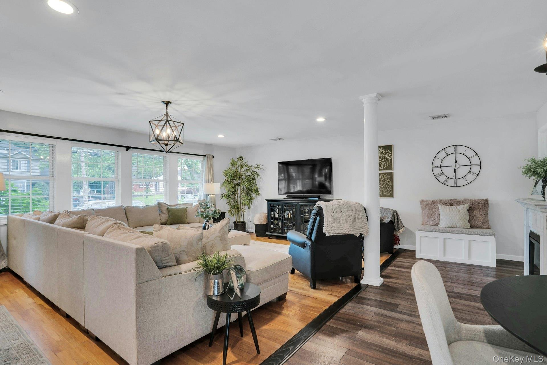 #18 photo, 12 Rachel Avenue, Commack , NY 11725