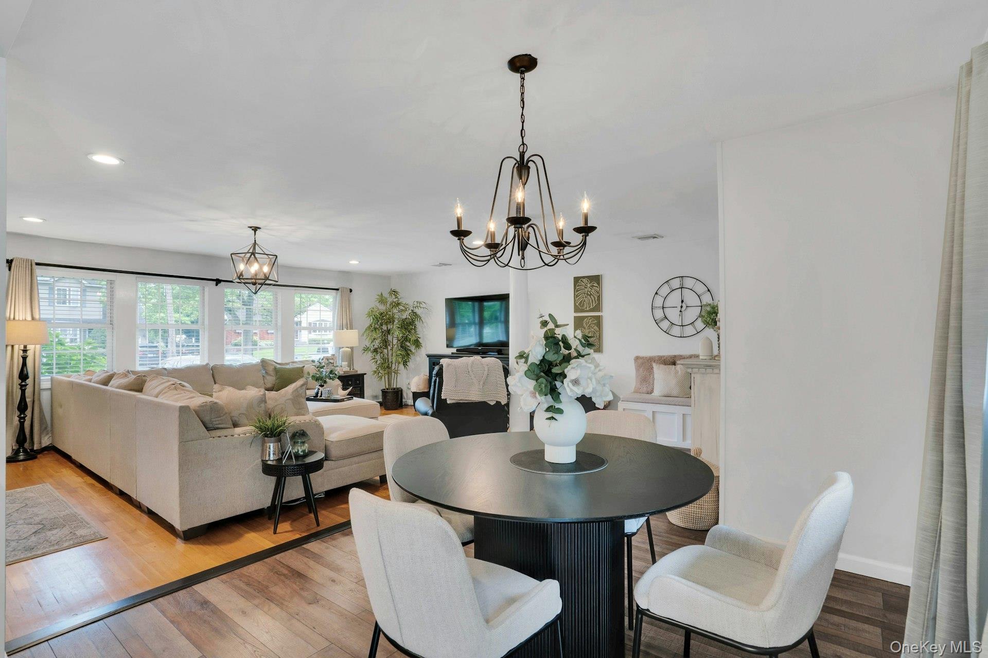 #19 photo, 12 Rachel Avenue, Commack , NY 11725