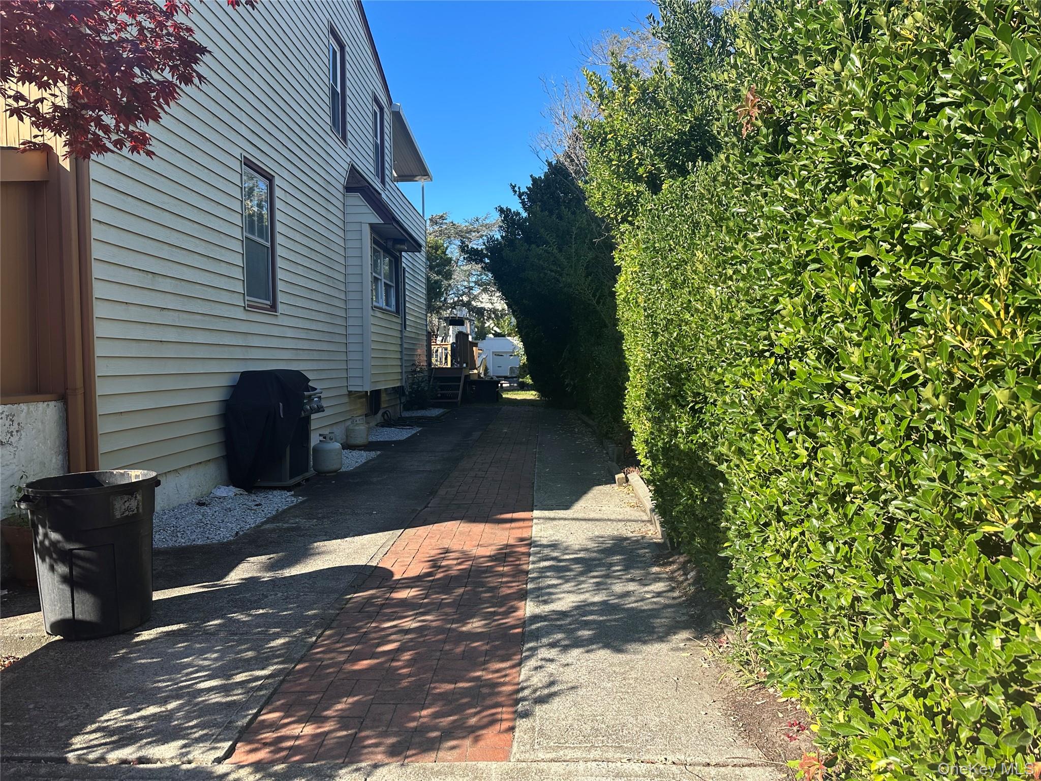 #4 photo, 51 Malone Avenue, ナッソー郡 East Atlantic Beach , NY 11561