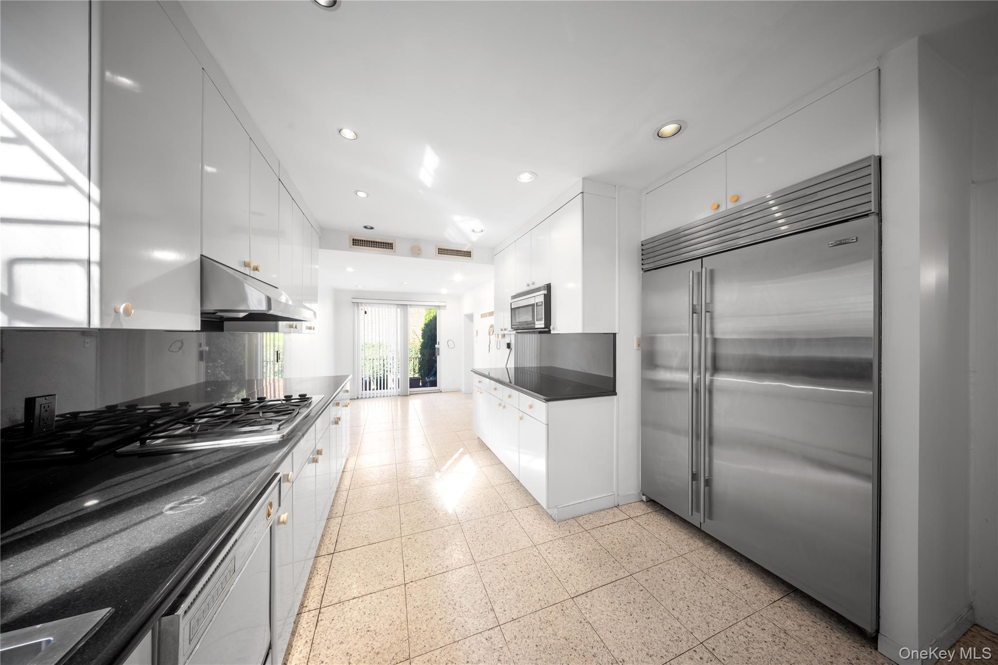 #13 photo, 83 Dartmouth Street, Forest Hills , NY 11375