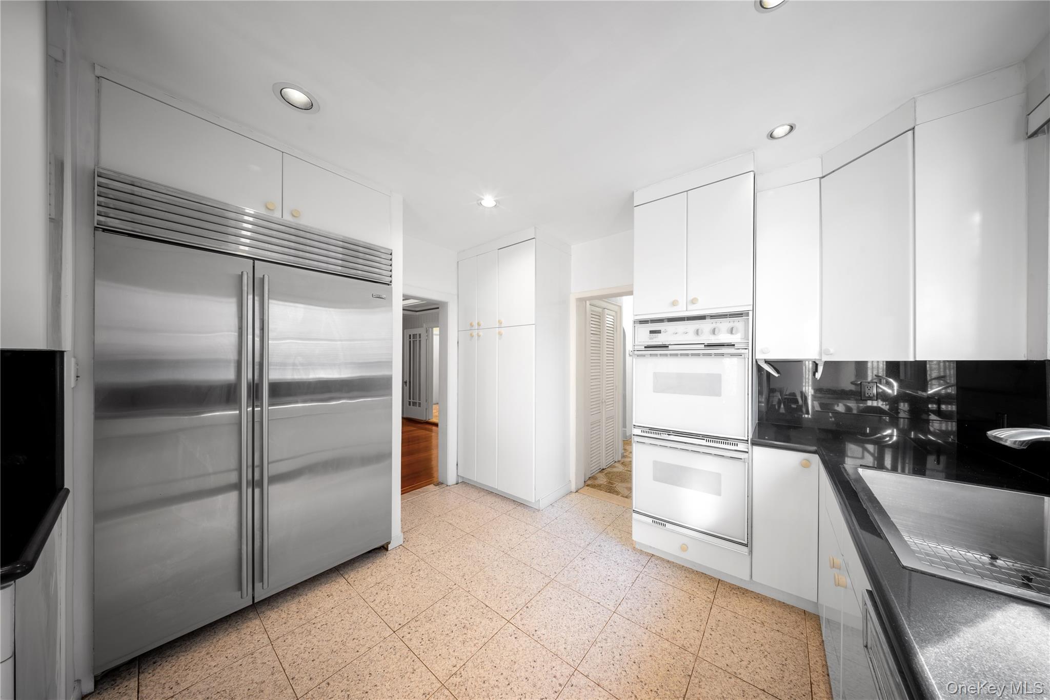 #14 photo, 83 Dartmouth Street, Forest Hills , NY 11375