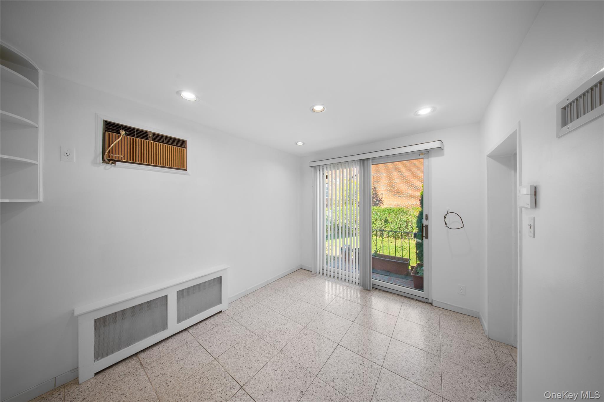 #17 photo, 83 Dartmouth Street, Forest Hills , NY 11375