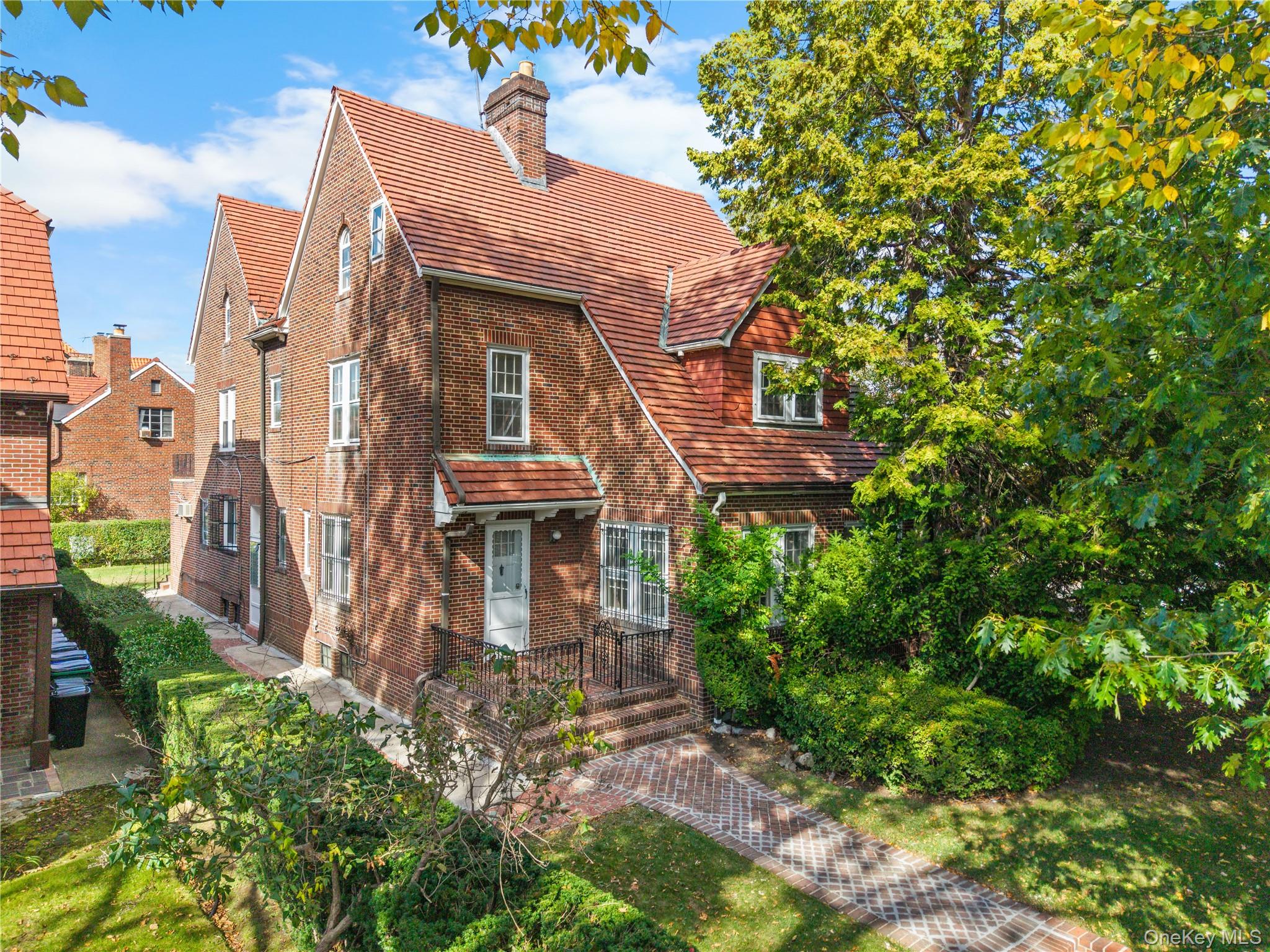 #3 photo, 83 Dartmouth Street, Forest Hills , NY 11375