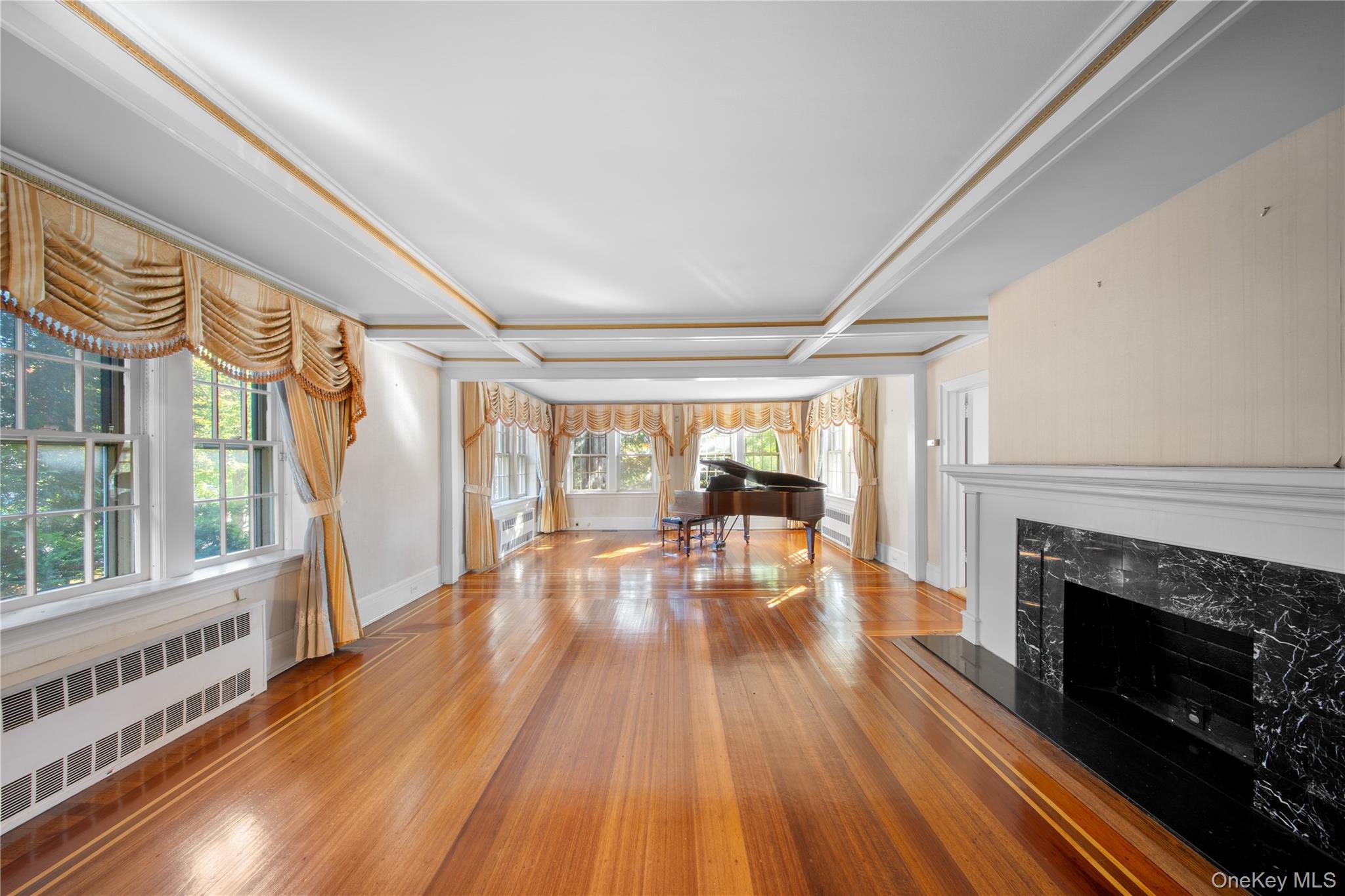 #5 photo, 83 Dartmouth Street, Forest Hills , NY 11375