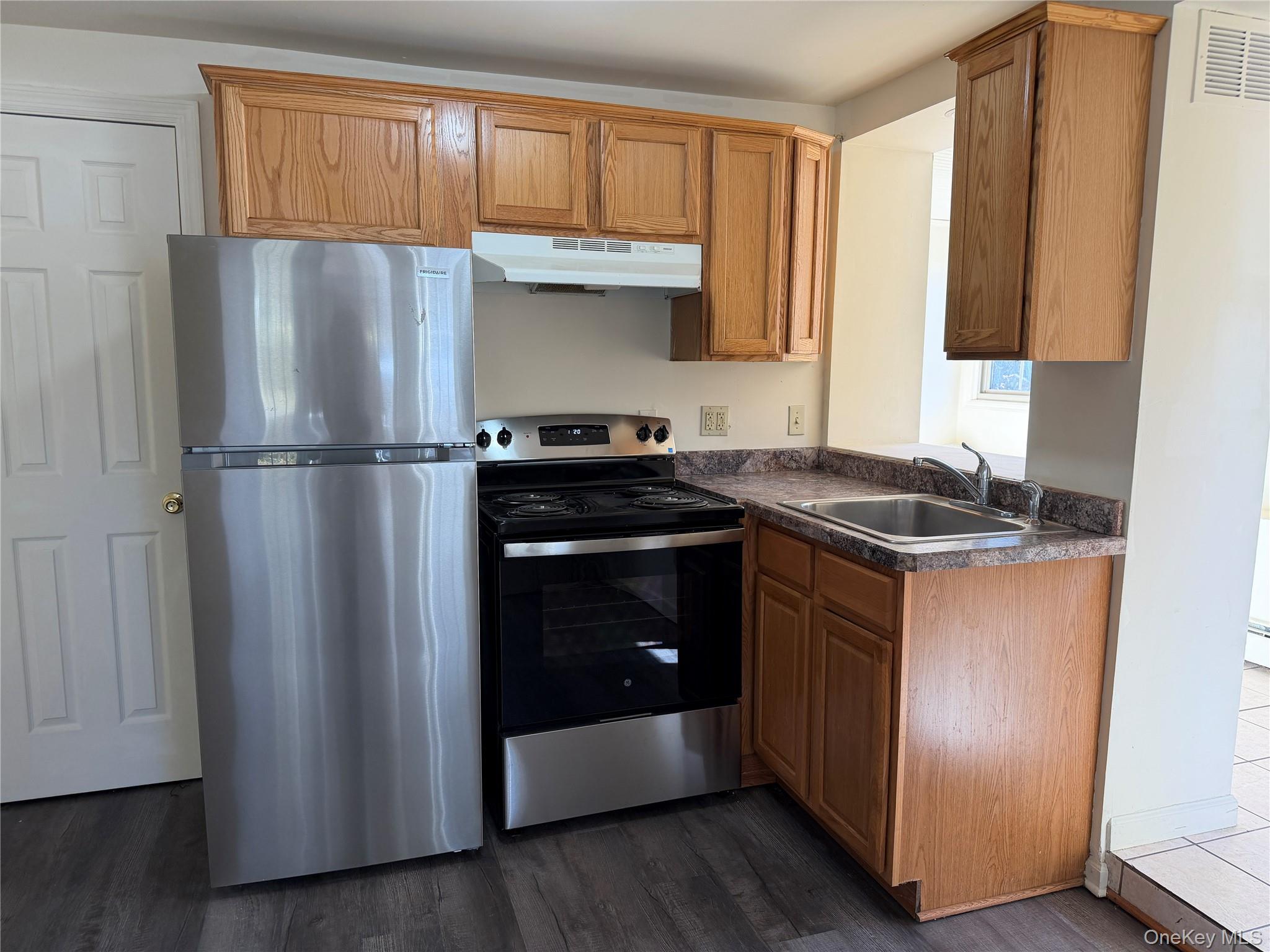 #3 photo, 48 West Street, Warwick , NY 10990