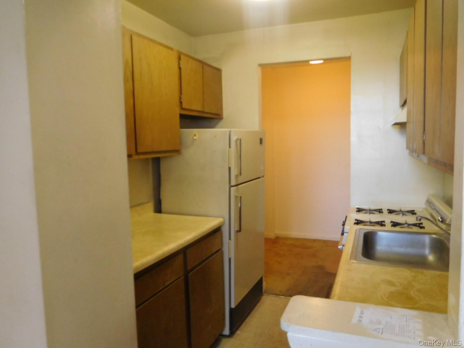 #13 photo, 377 N Broadway, Yonkers , NY 10701