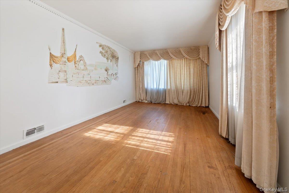 #4 photo, 22415 138th Avenue, Jamaica , NY 11413