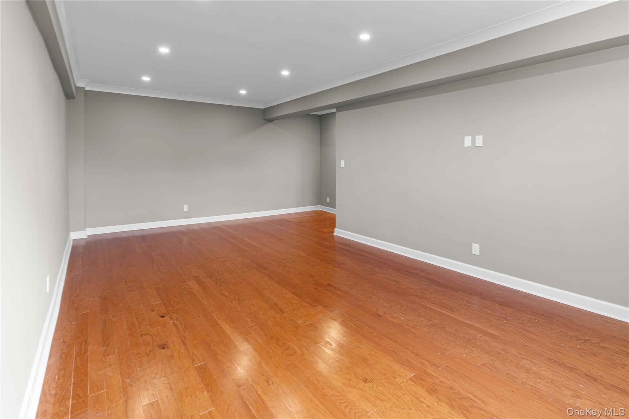 #8 photo, 1133 Midland Avenue, ブロンクス区 Bronxville , NY 10708