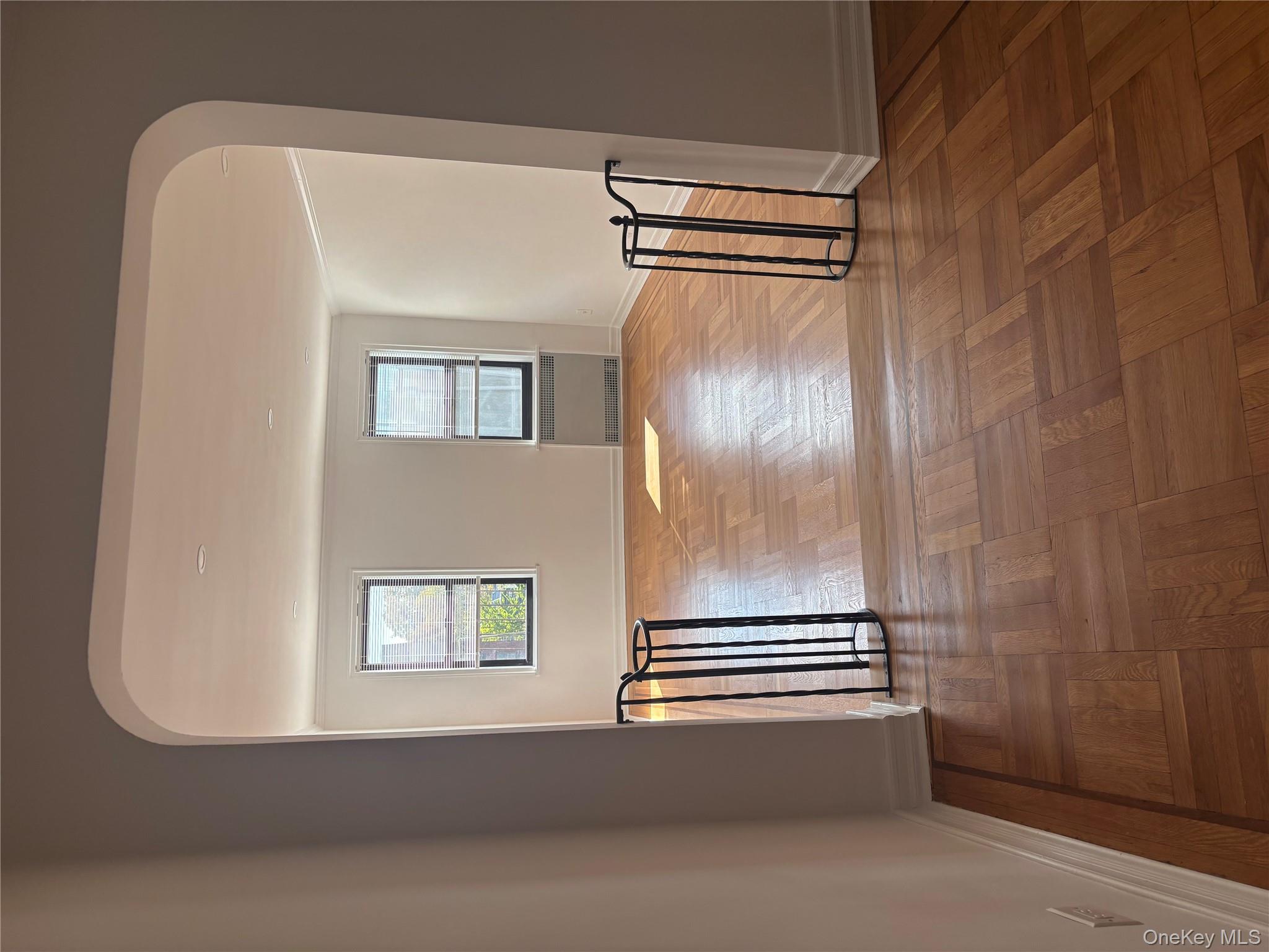 #2 photo, 2962 Decatur Avenue, ブロンクス区 Bronx , NY 10458