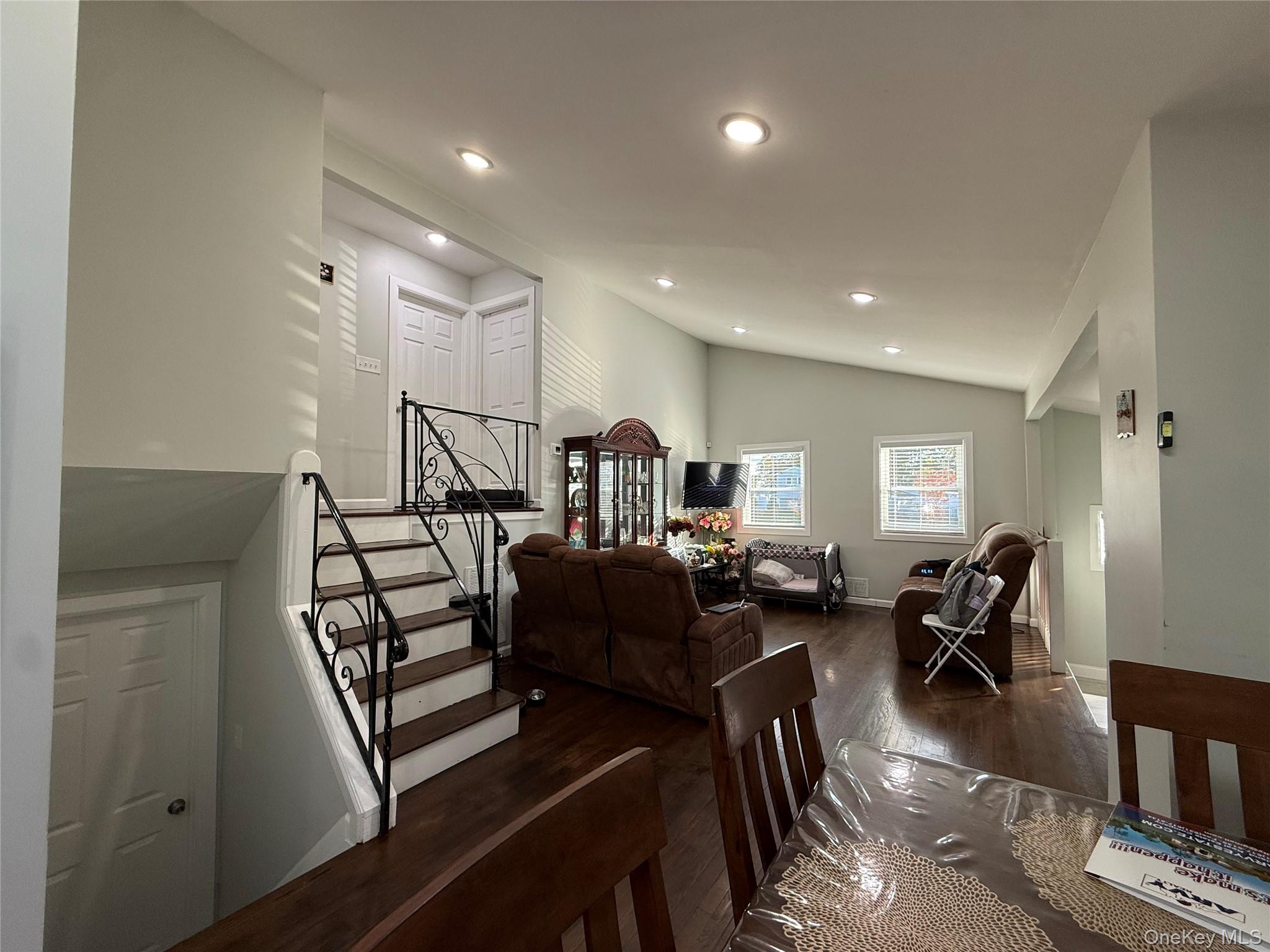 #6 photo, 51 Bruce Lane, Brentwood , NY 11717