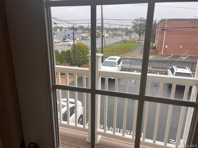 #4 photo, 333 W Montauk Highway, サフォーク郡 Lindenhurst , NY 11757