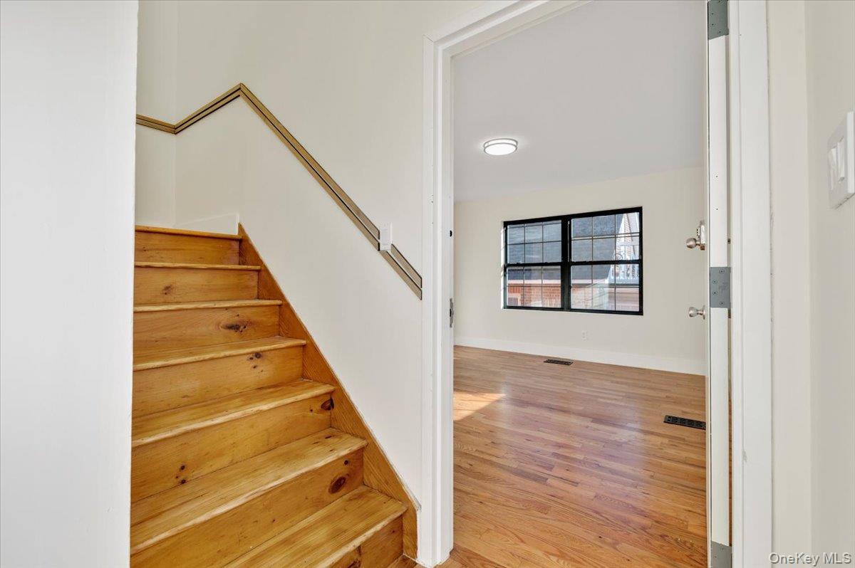 #12 photo, 166 Beach 4th Street, Far Rockaway , NY 11691