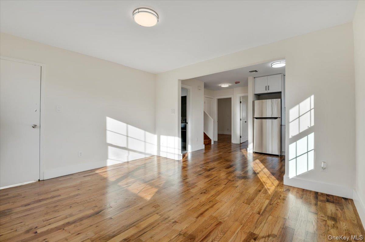 #15 photo, 166 Beach 4th Street, Far Rockaway , NY 11691