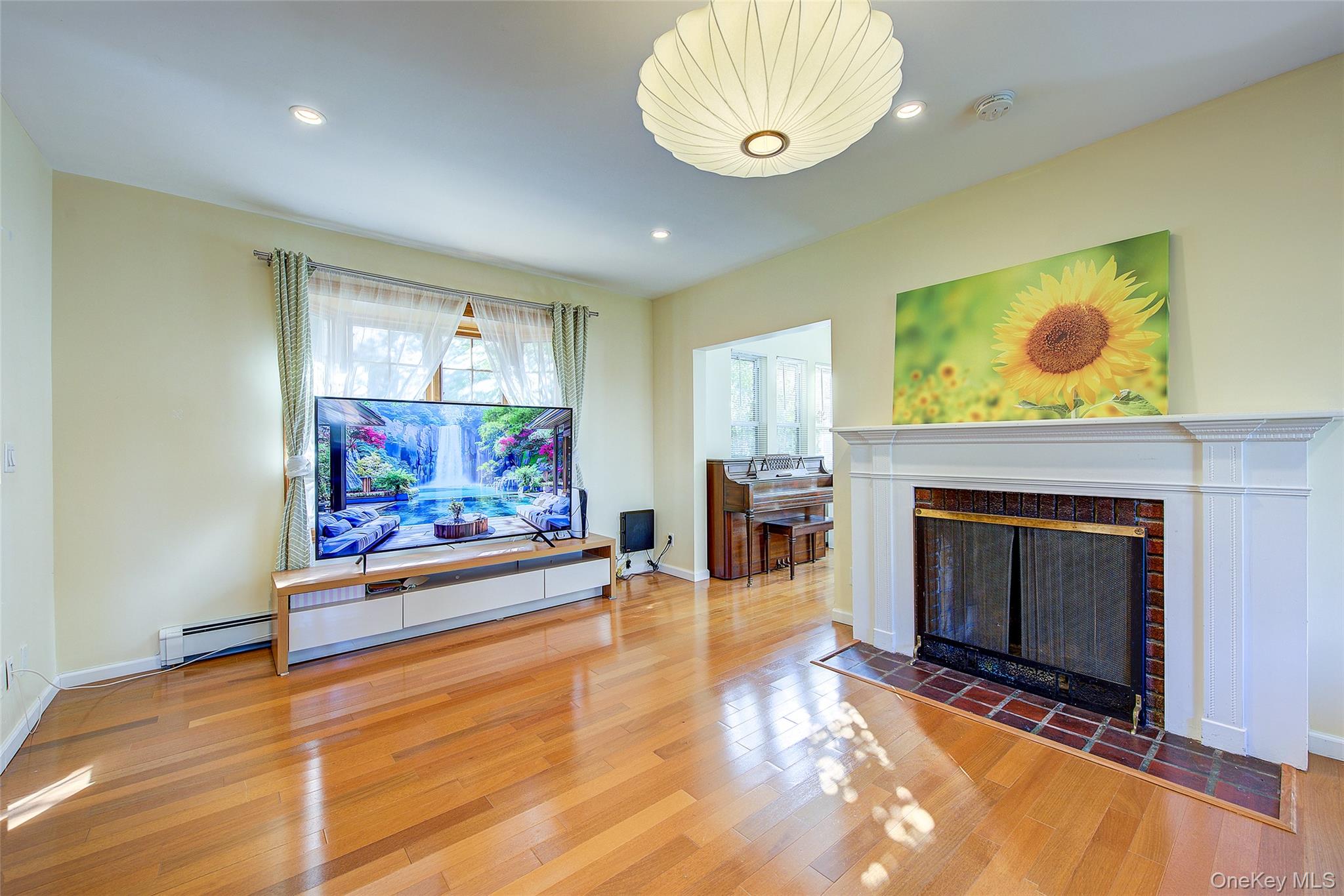 #4 photo, 3520 159th Street, Flushing , NY 11358