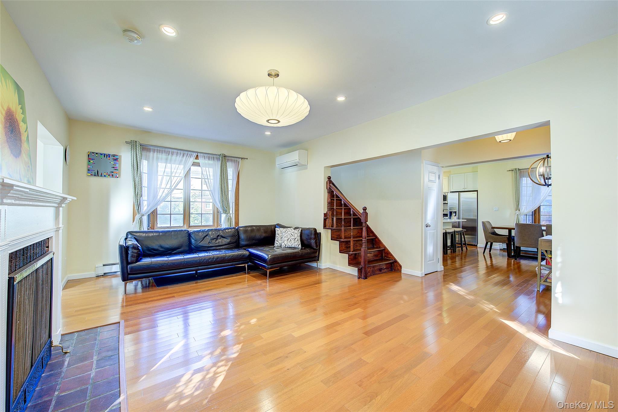 #5 photo, 3520 159th Street, Flushing , NY 11358