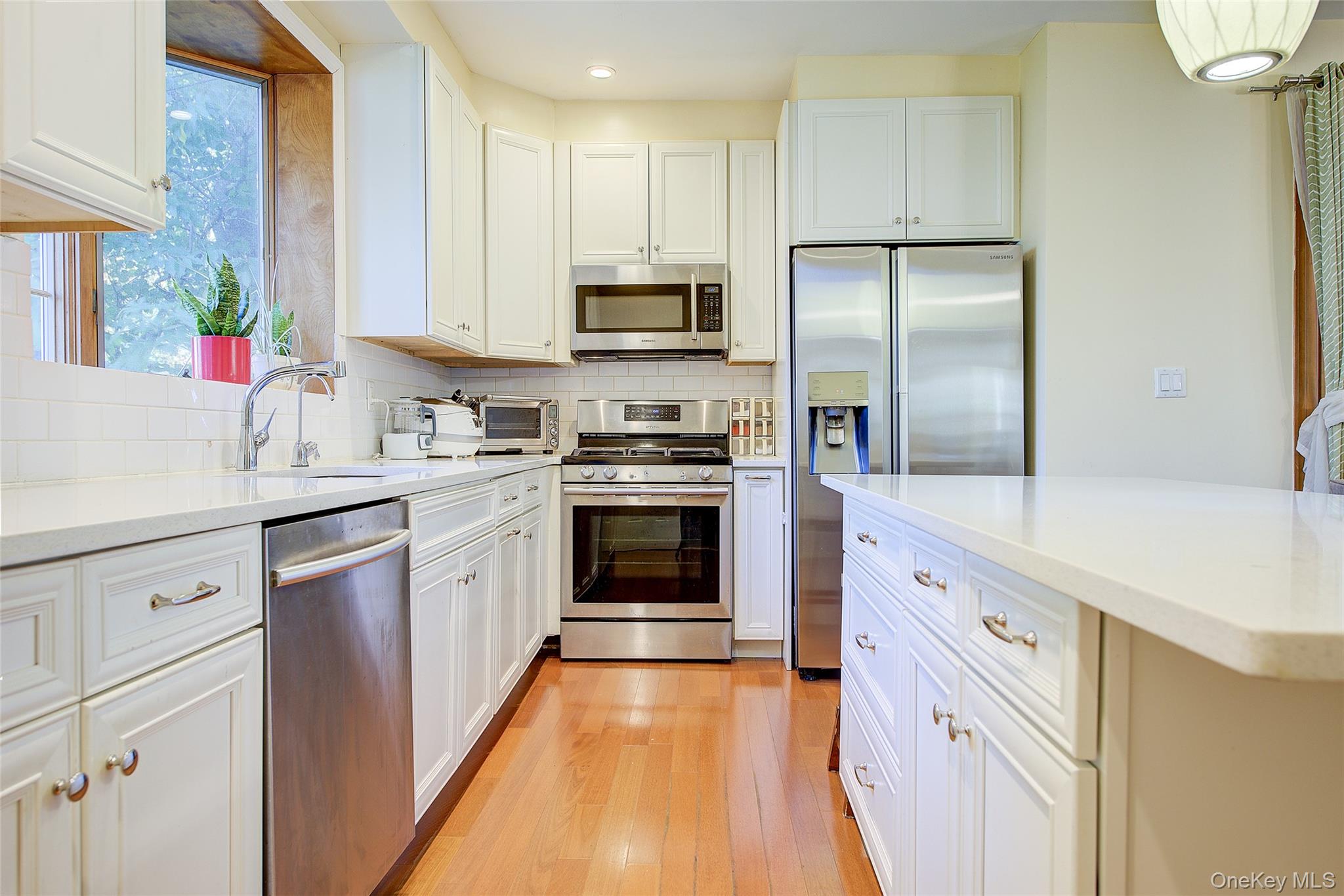 #8 photo, 3520 159th Street, Flushing , NY 11358