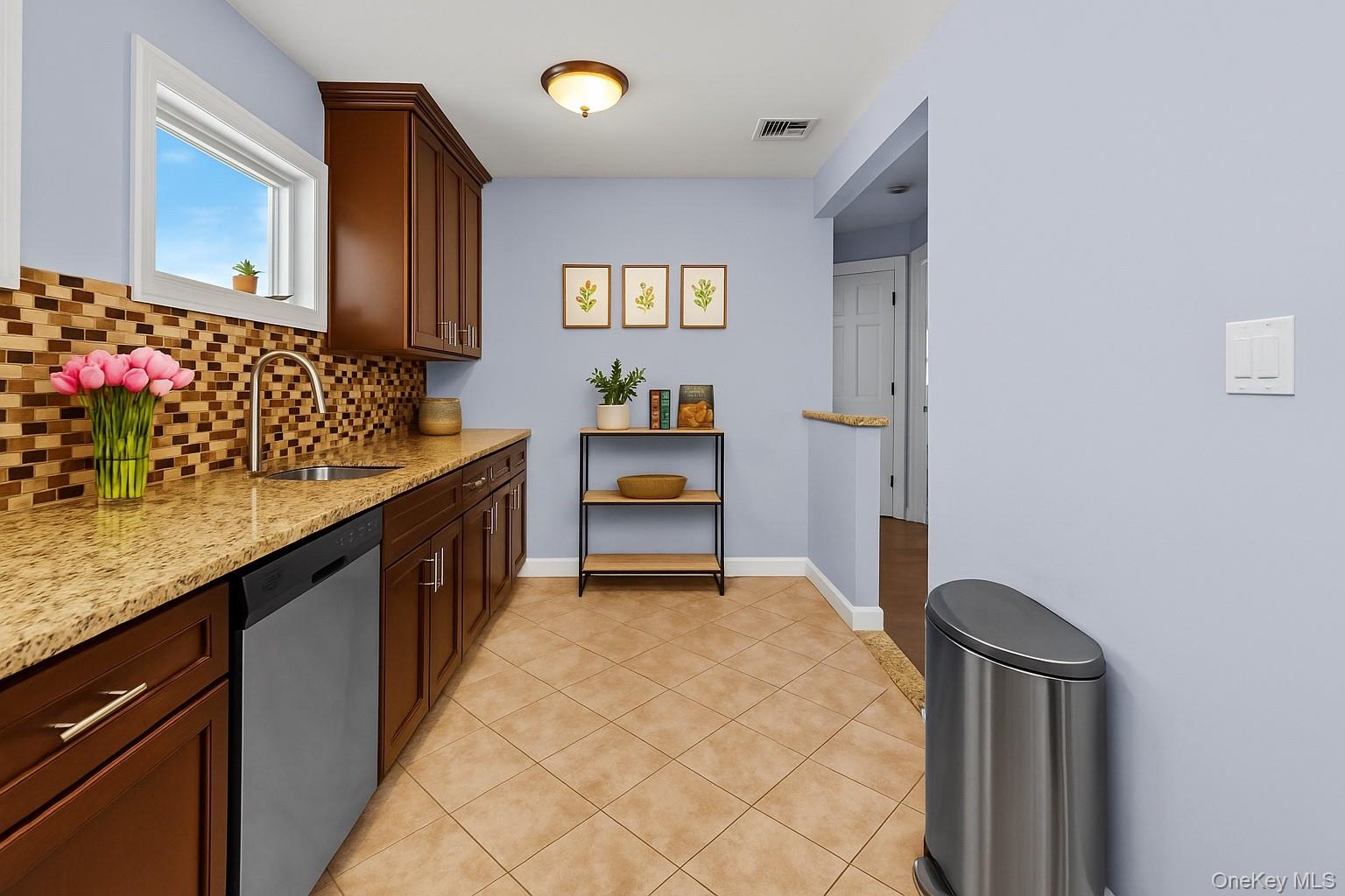 #4 photo, 539 W Park Avenue, ナッソー郡 Long Beach , NY 11561