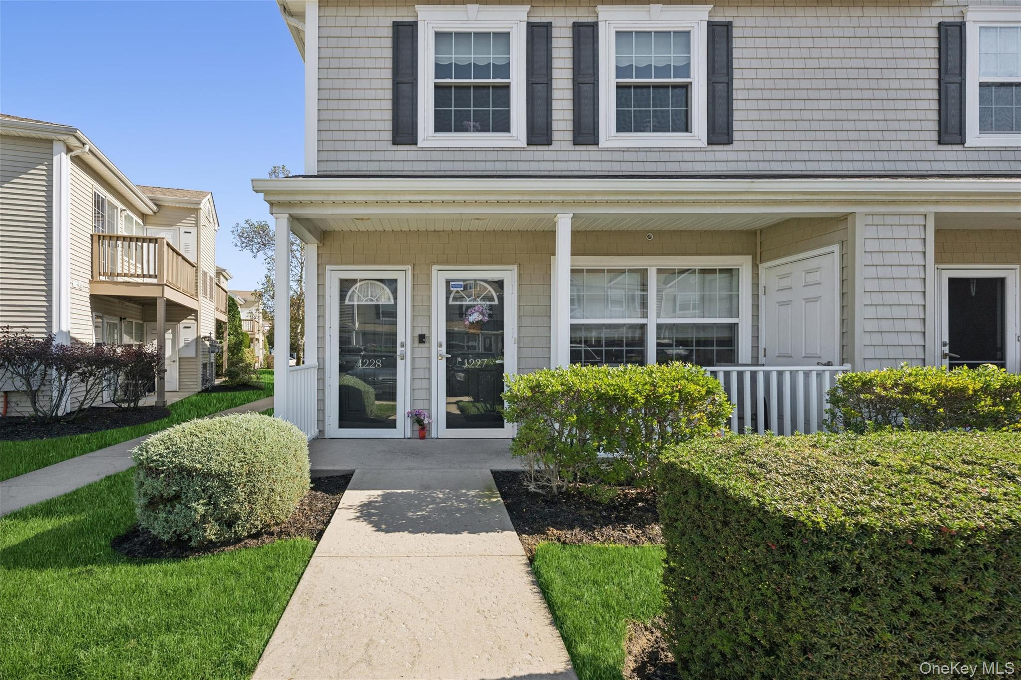 #2 photo, 1228 Willow Lane, ナッソー郡 Valley Stream , NY 11580