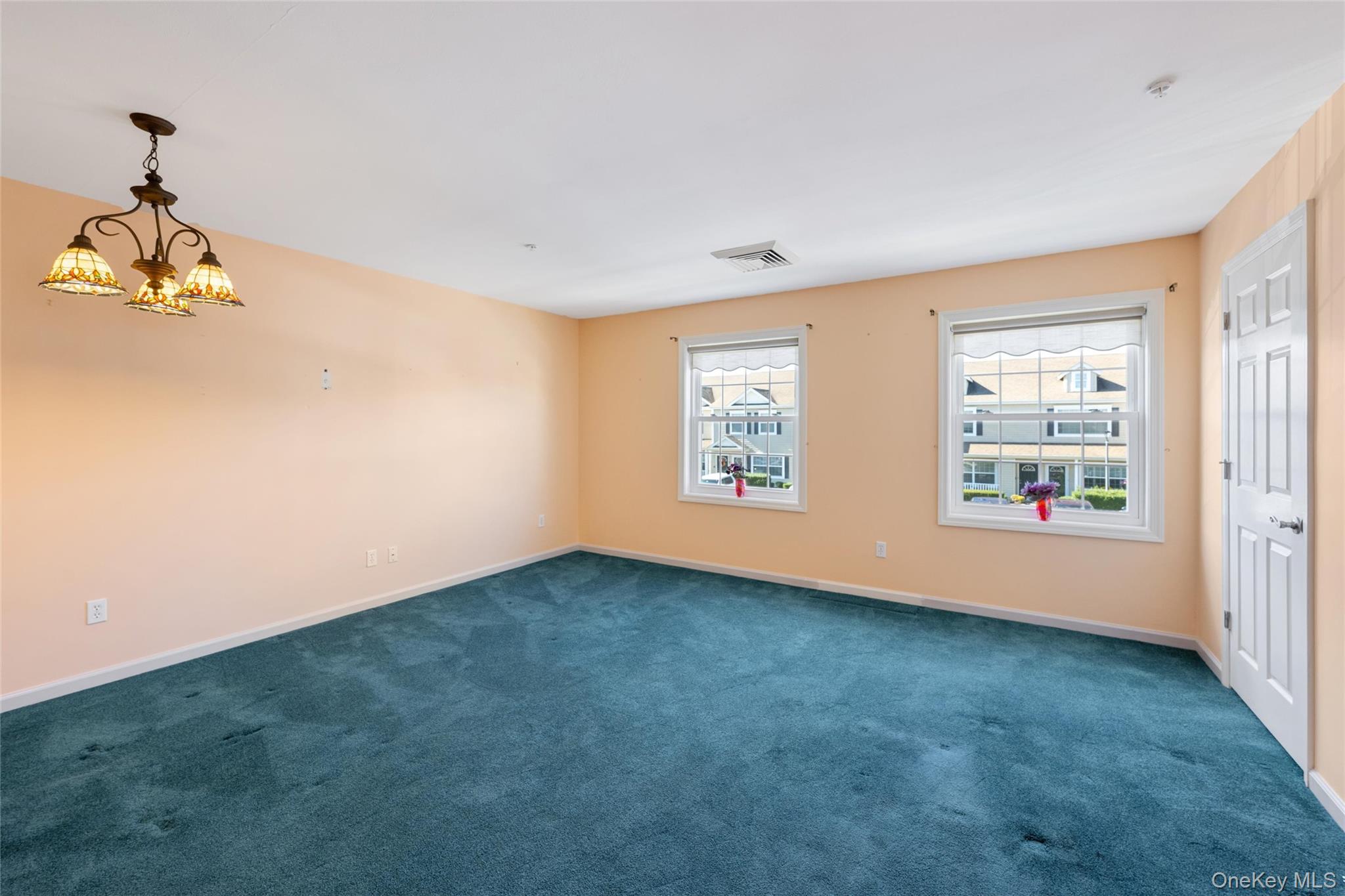 #7 photo, 1228 Willow Lane, ナッソー郡 Valley Stream , NY 11580