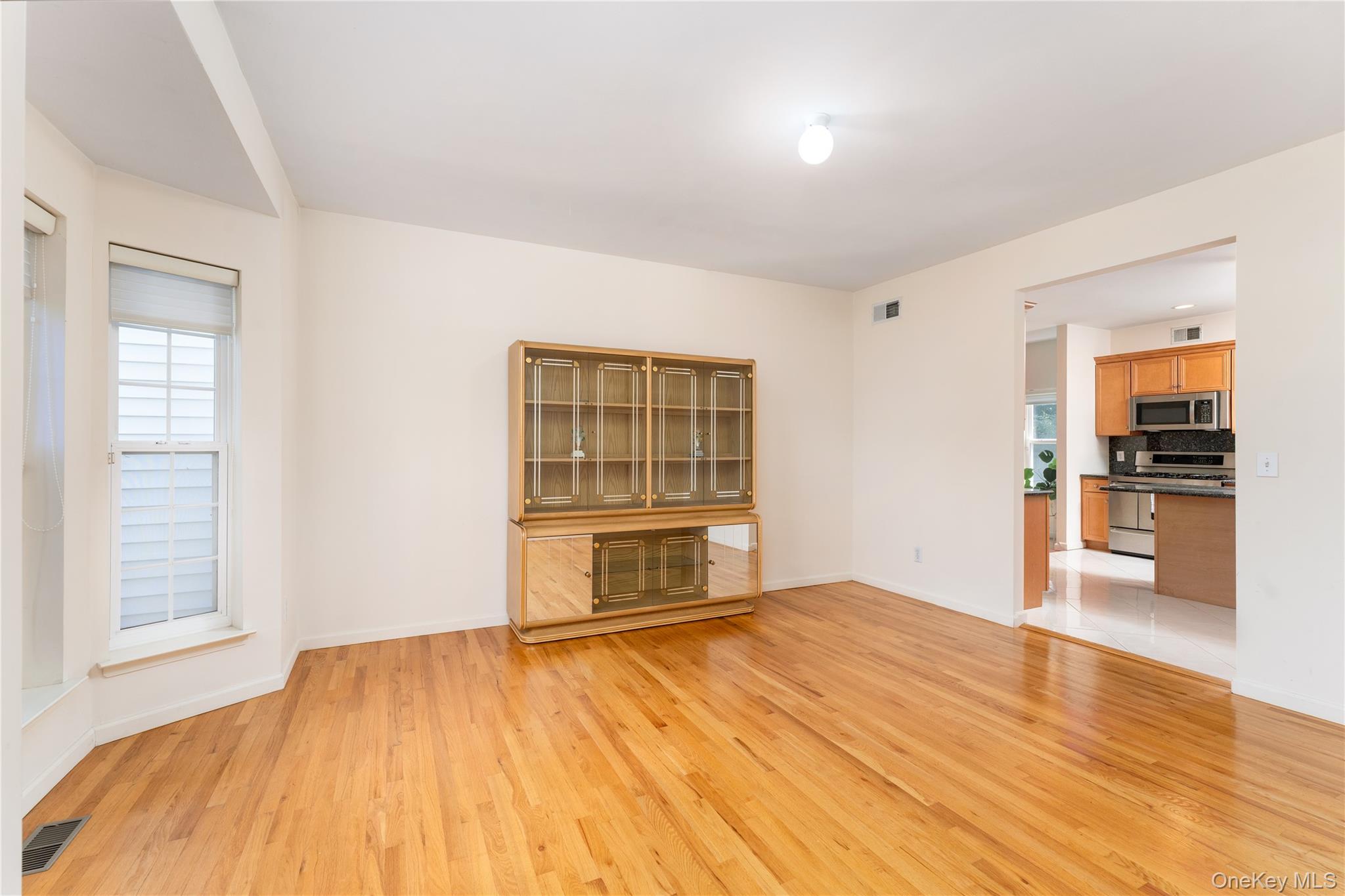 #12 photo, 39 Island Trail, Mount Sinai , NY 11766