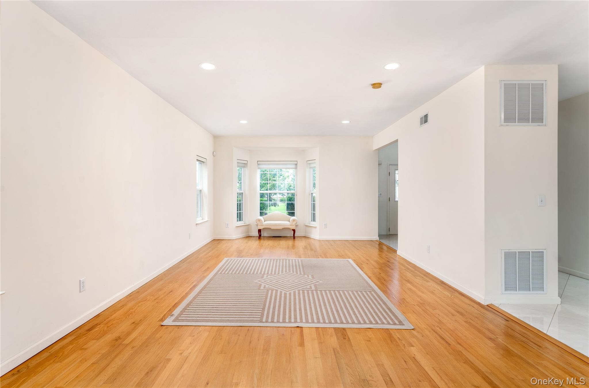 #14 photo, 39 Island Trail, Mount Sinai , NY 11766