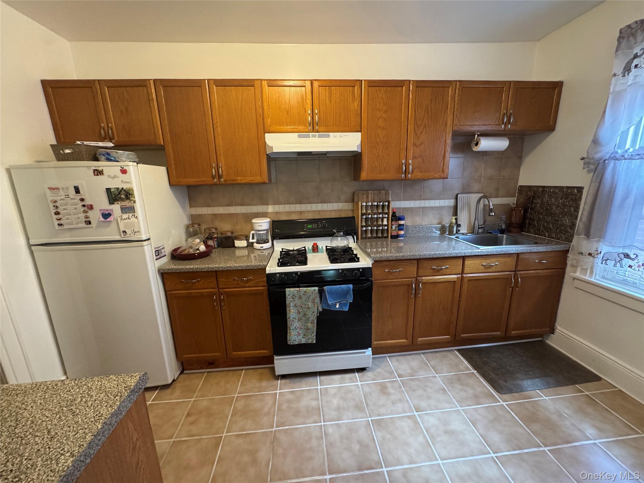 #8 photo, 6922 64th Place, Ridgewood , NY 11385