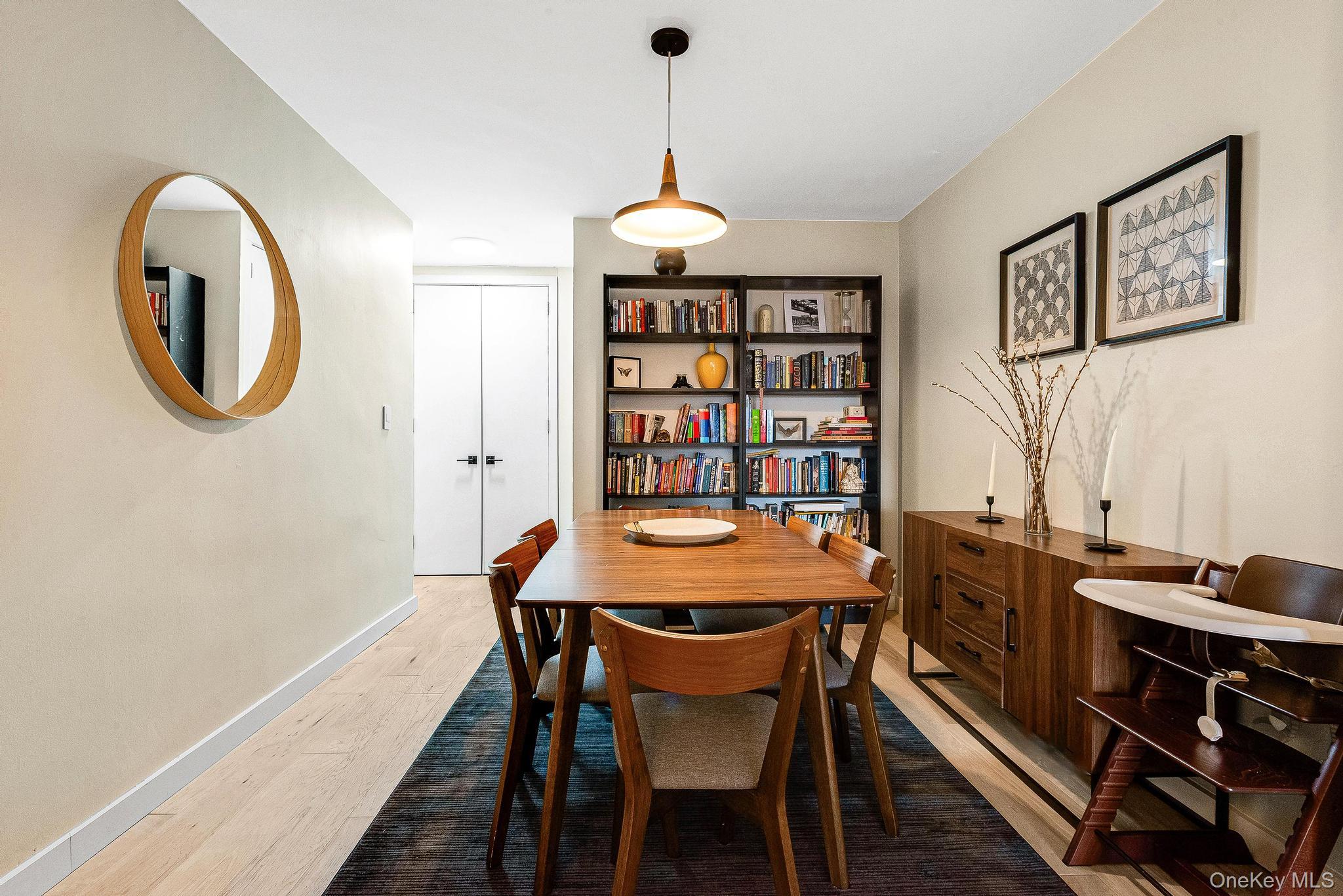 #1 photo, 70-25 Yellowstone Boulevard, クイーンズ区 Forest Hills , NY 11375