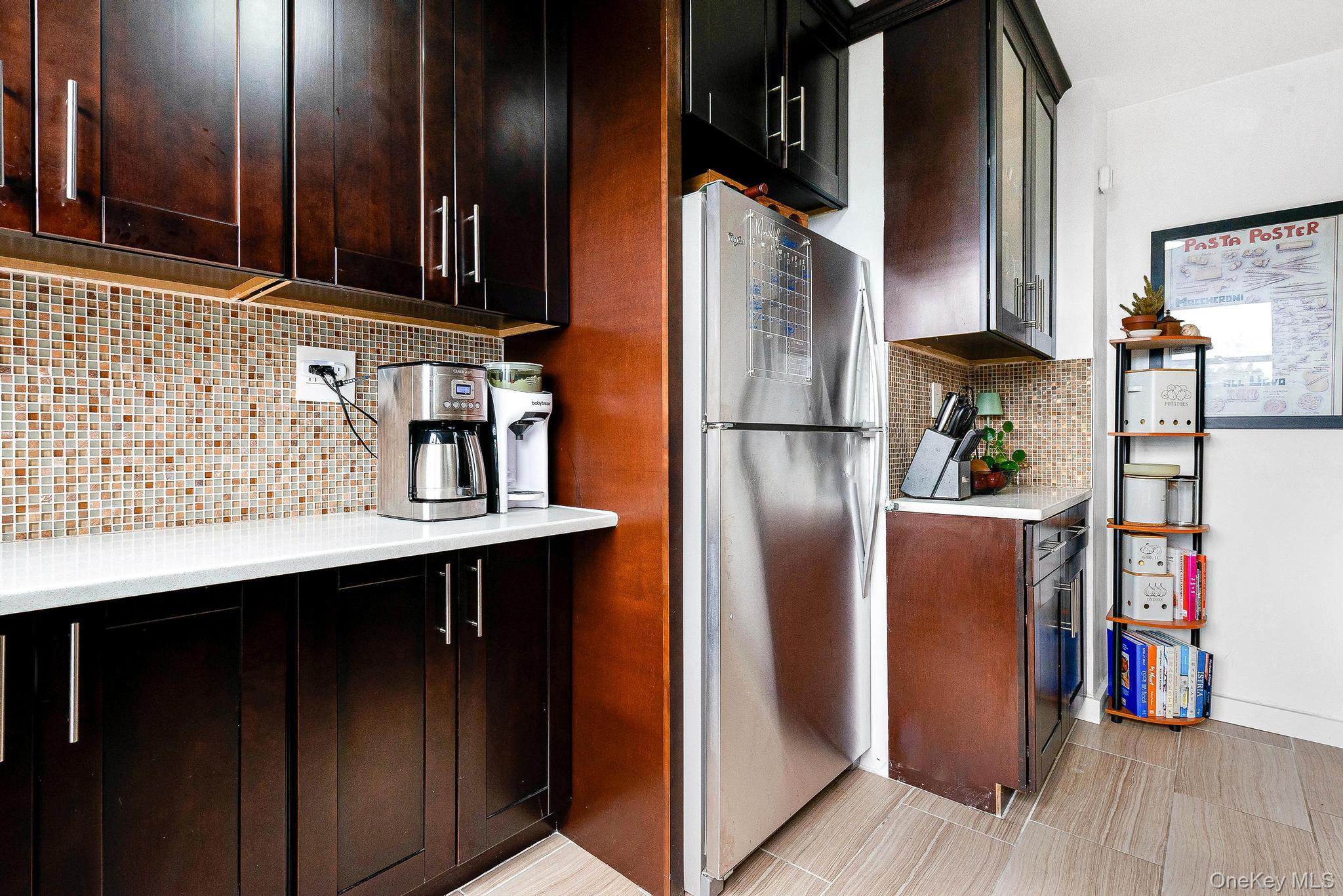 #18 photo, 70-25 Yellowstone Boulevard, クイーンズ区 Forest Hills , NY 11375