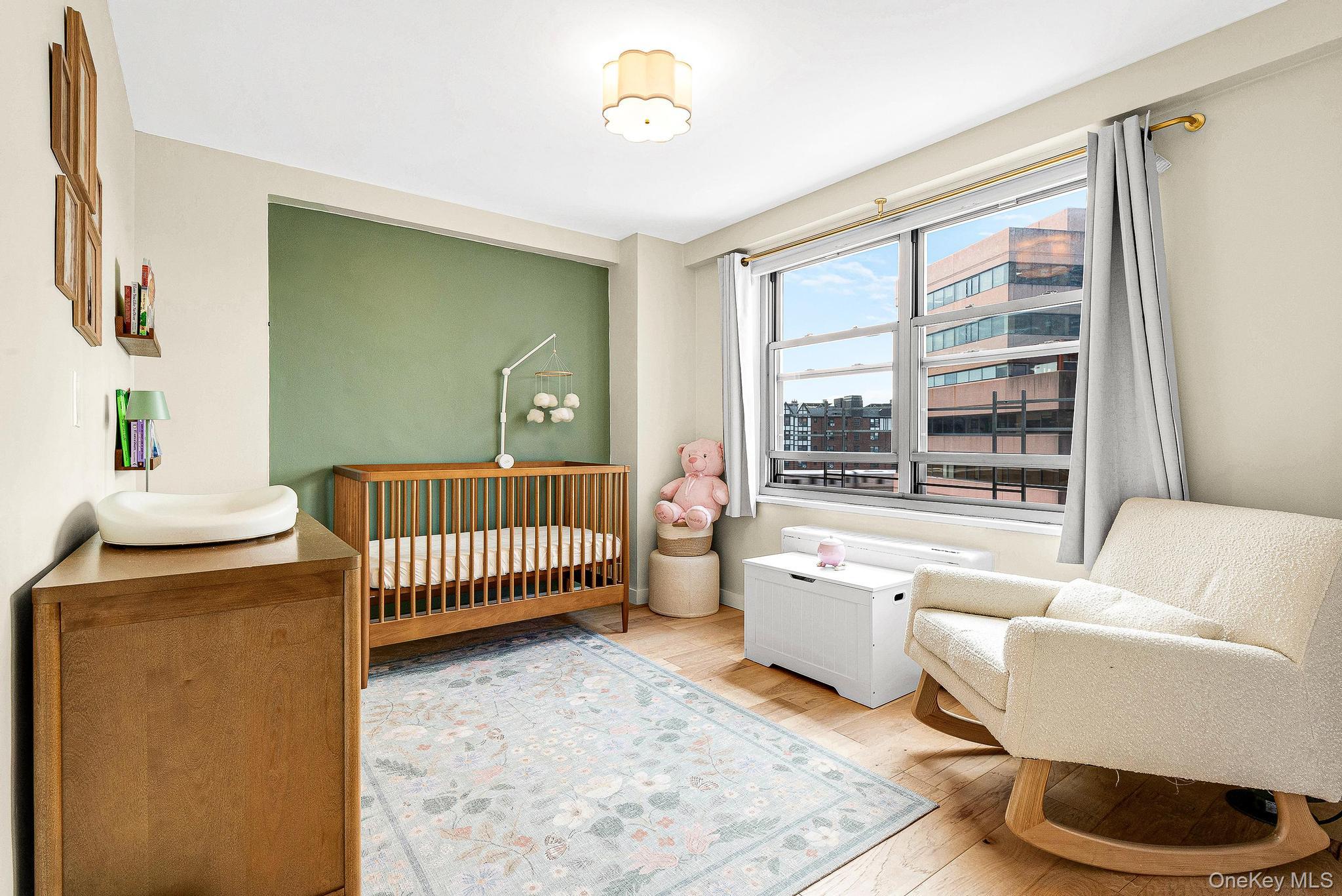 #9 photo, 70-25 Yellowstone Boulevard, クイーンズ区 Forest Hills , NY 11375