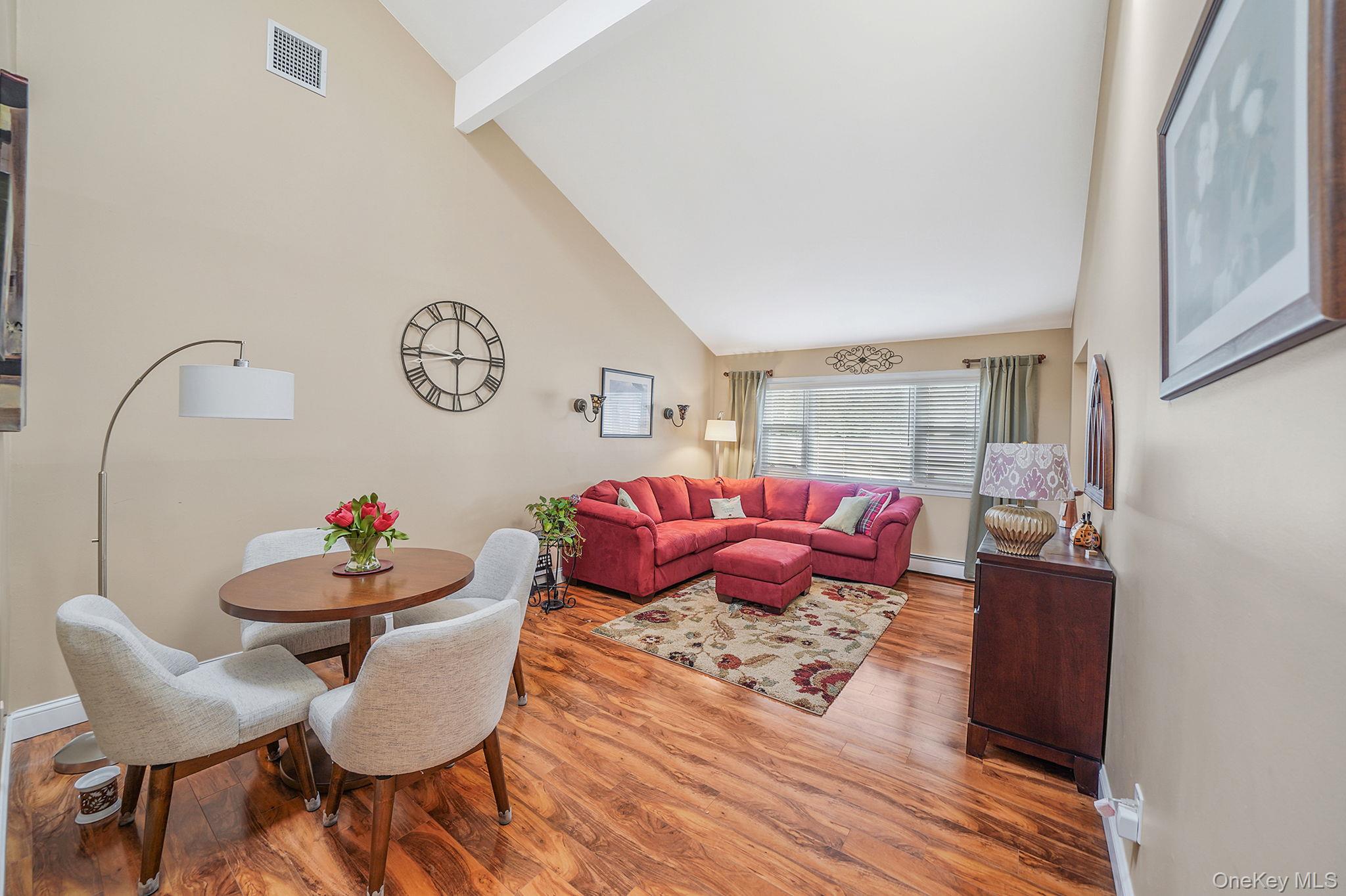 #13 photo, 22 Concord Drive, サフォーク郡 Holtsville , NY 11742