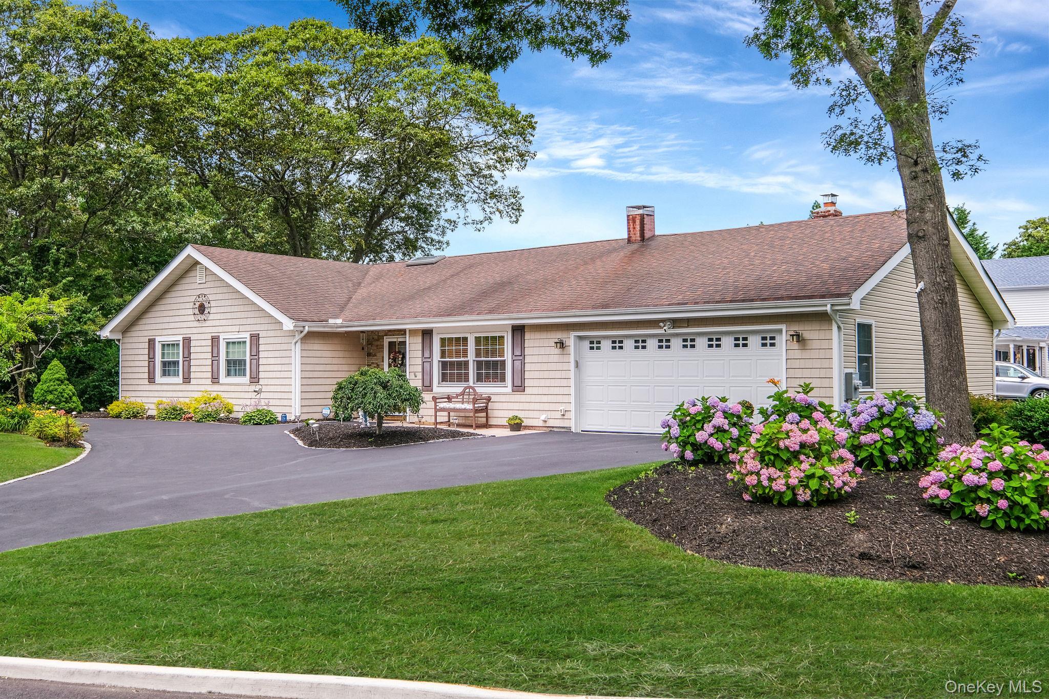 #3 photo, 22 Concord Drive, サフォーク郡 Holtsville , NY 11742