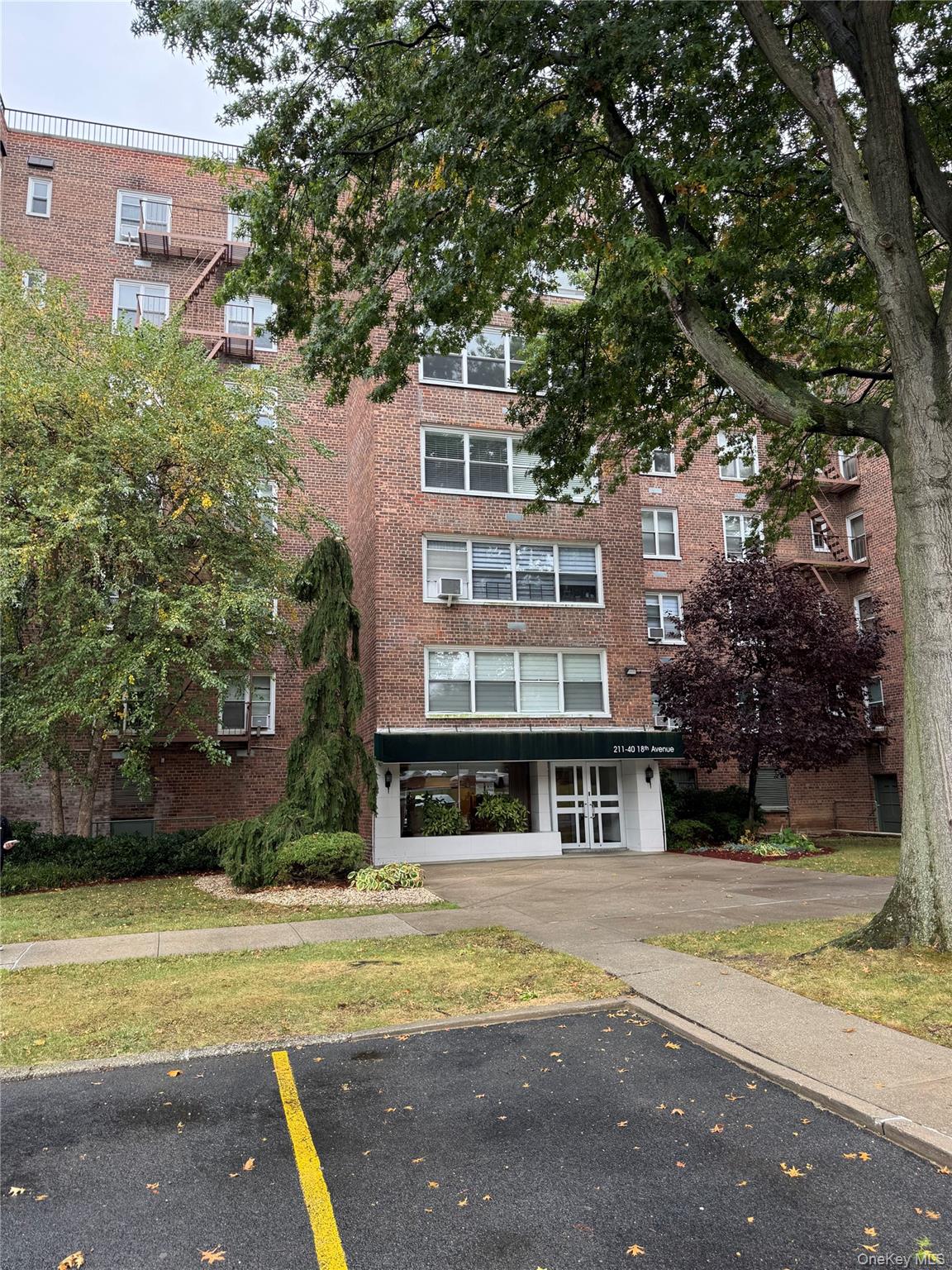 #1 photo, 211-40 18th avenue, クイーンズ区 Bayside , NY 11360