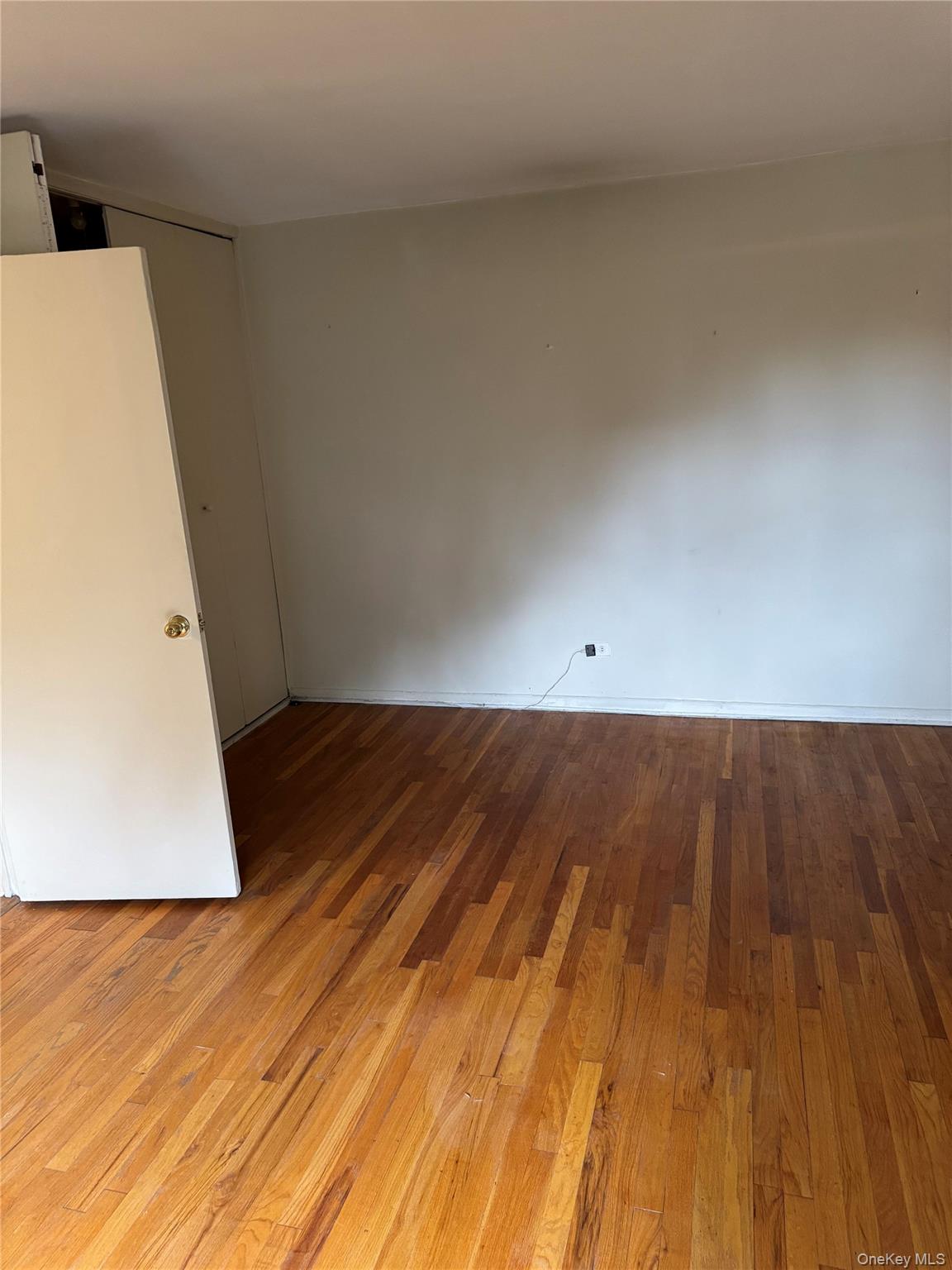 #7 photo, 211-40 18th avenue, Bayside , NY 11360