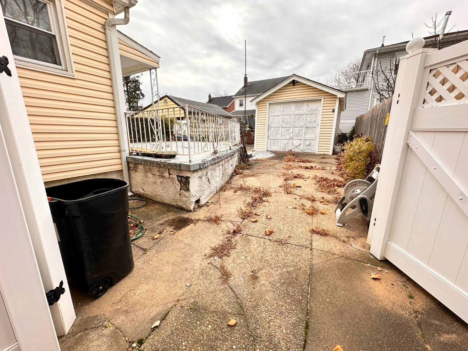 #20 photo, 241-08 Newhall Avenue, Rosedale , NY 11422