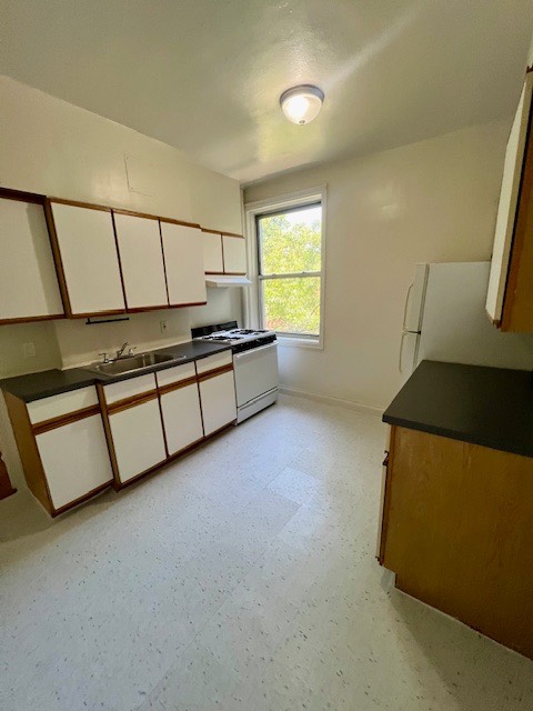 #4 photo, 1 Larchmont Acres, #712B, Larchmont , NY 10538