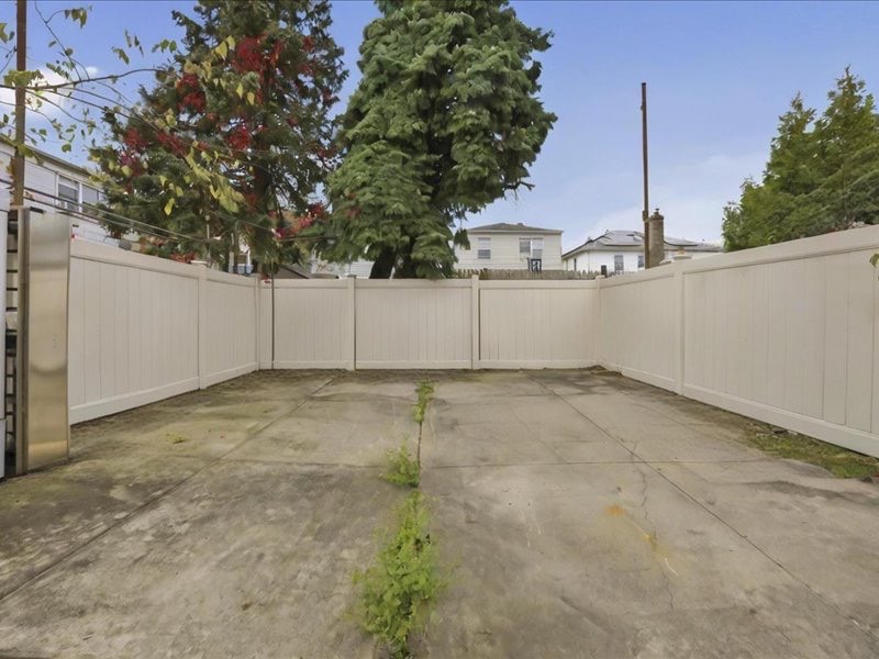 #7 photo, 1372 E 66th St, Bergen Beach , NY 11234