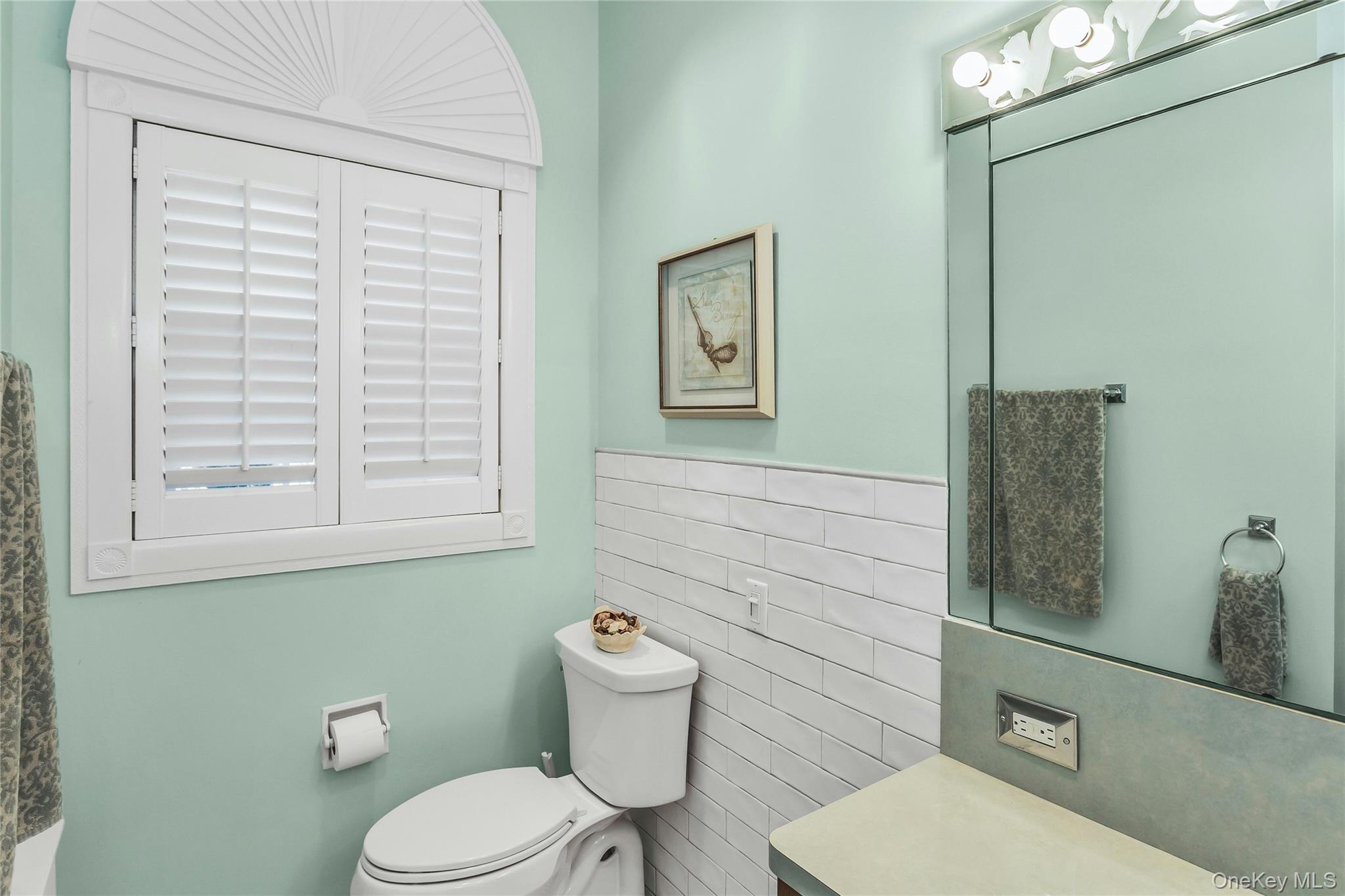 #13 photo, 329 E Hudson Street, Long Beach , NY 11561