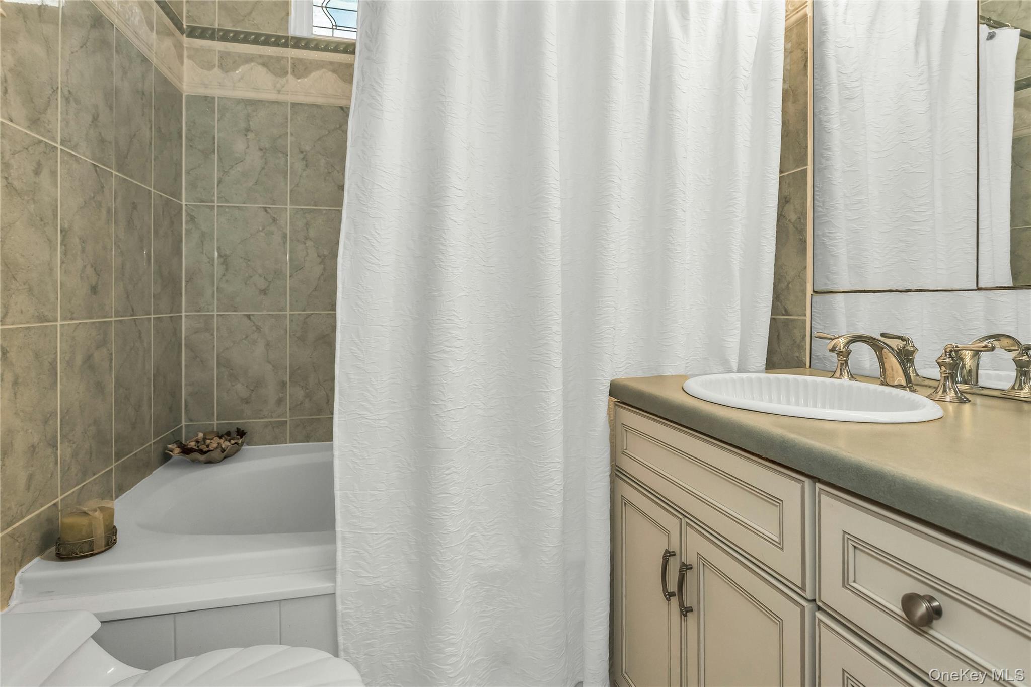 #17 photo, 329 E Hudson Street, Long Beach , NY 11561