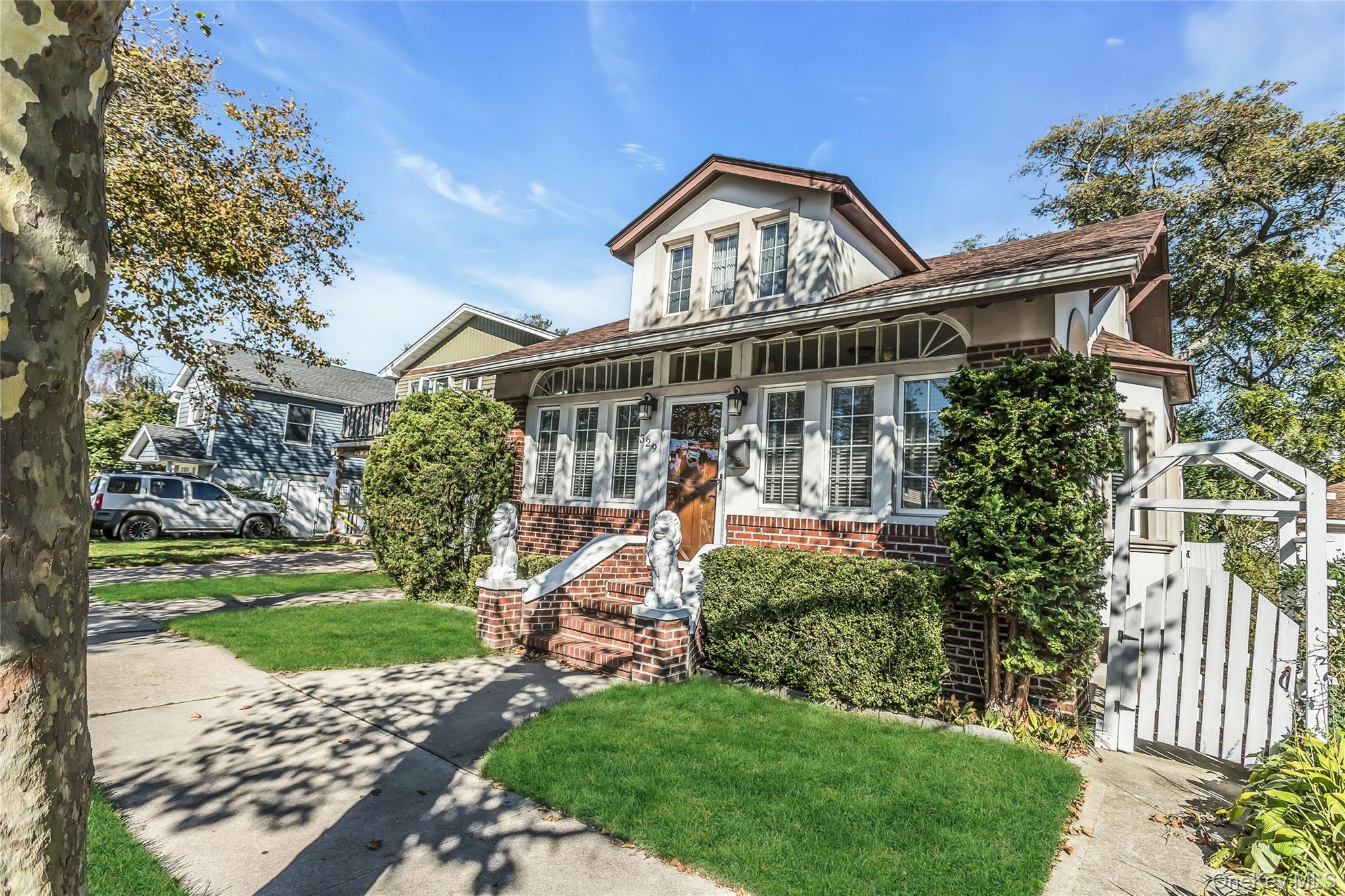 #3 photo, 329 E Hudson Street, Long Beach , NY 11561