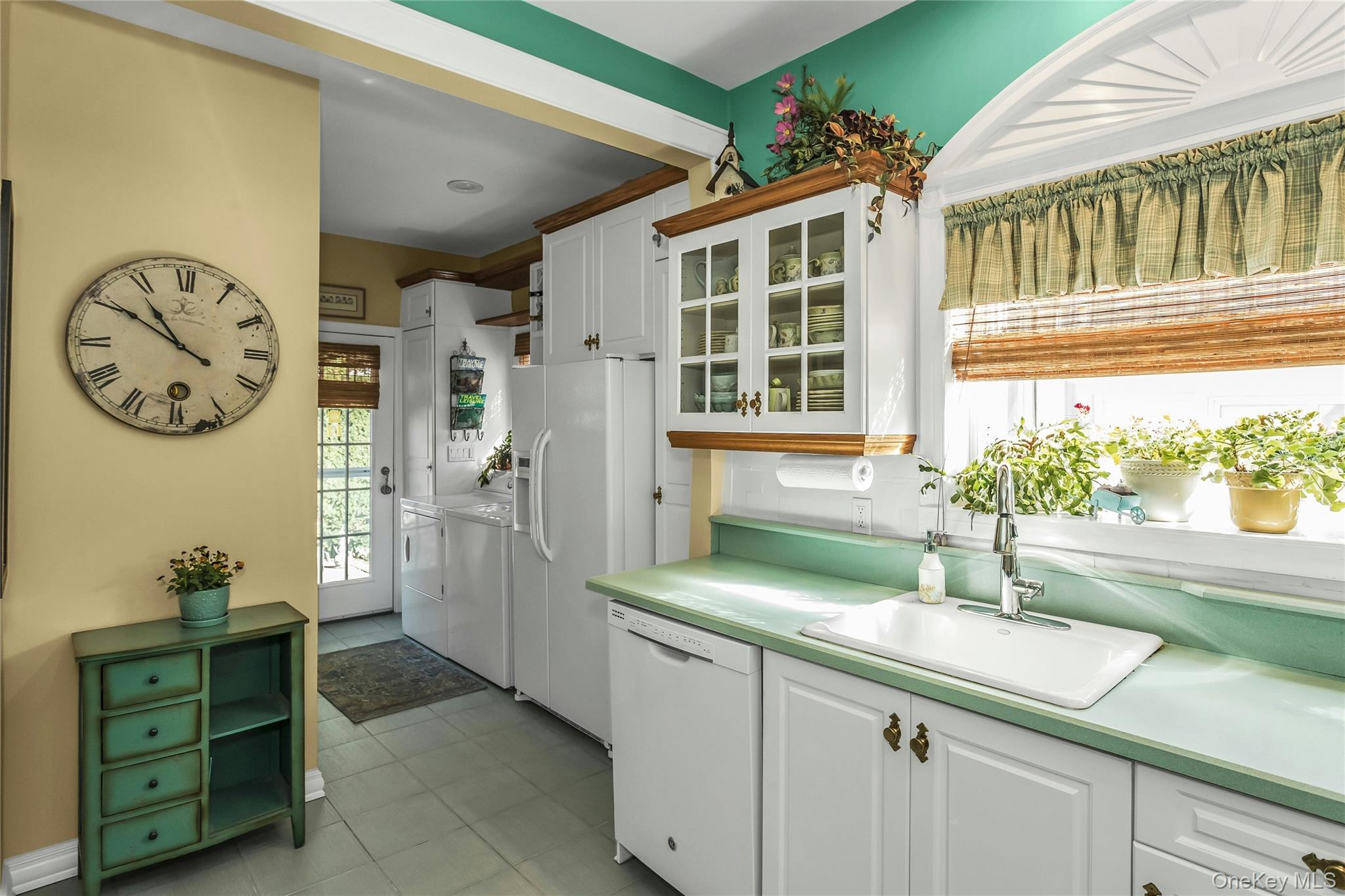 #9 photo, 329 E Hudson Street, Long Beach , NY 11561