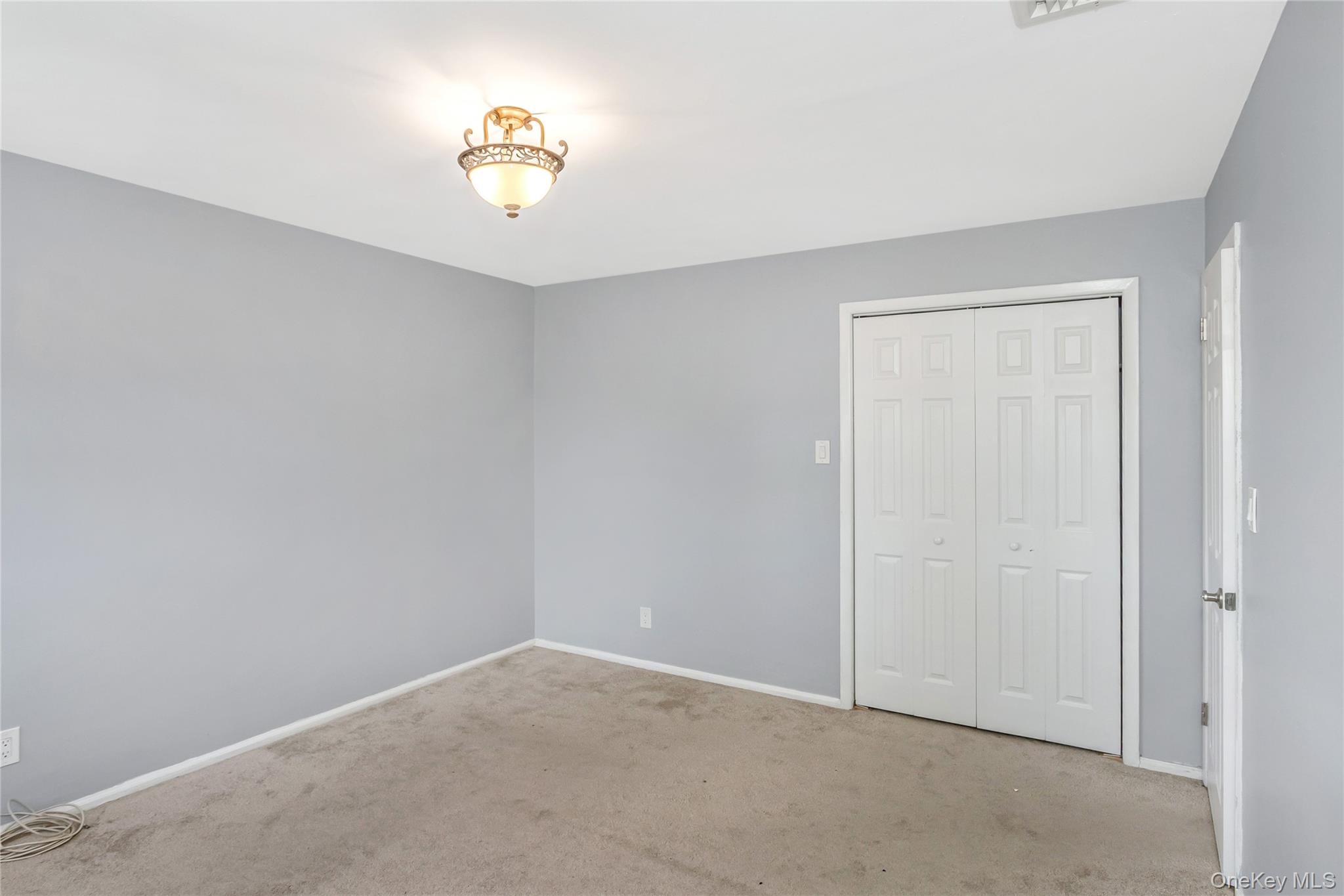 #16 photo, 15 Ingram Drive, Hicksville , NY 11801