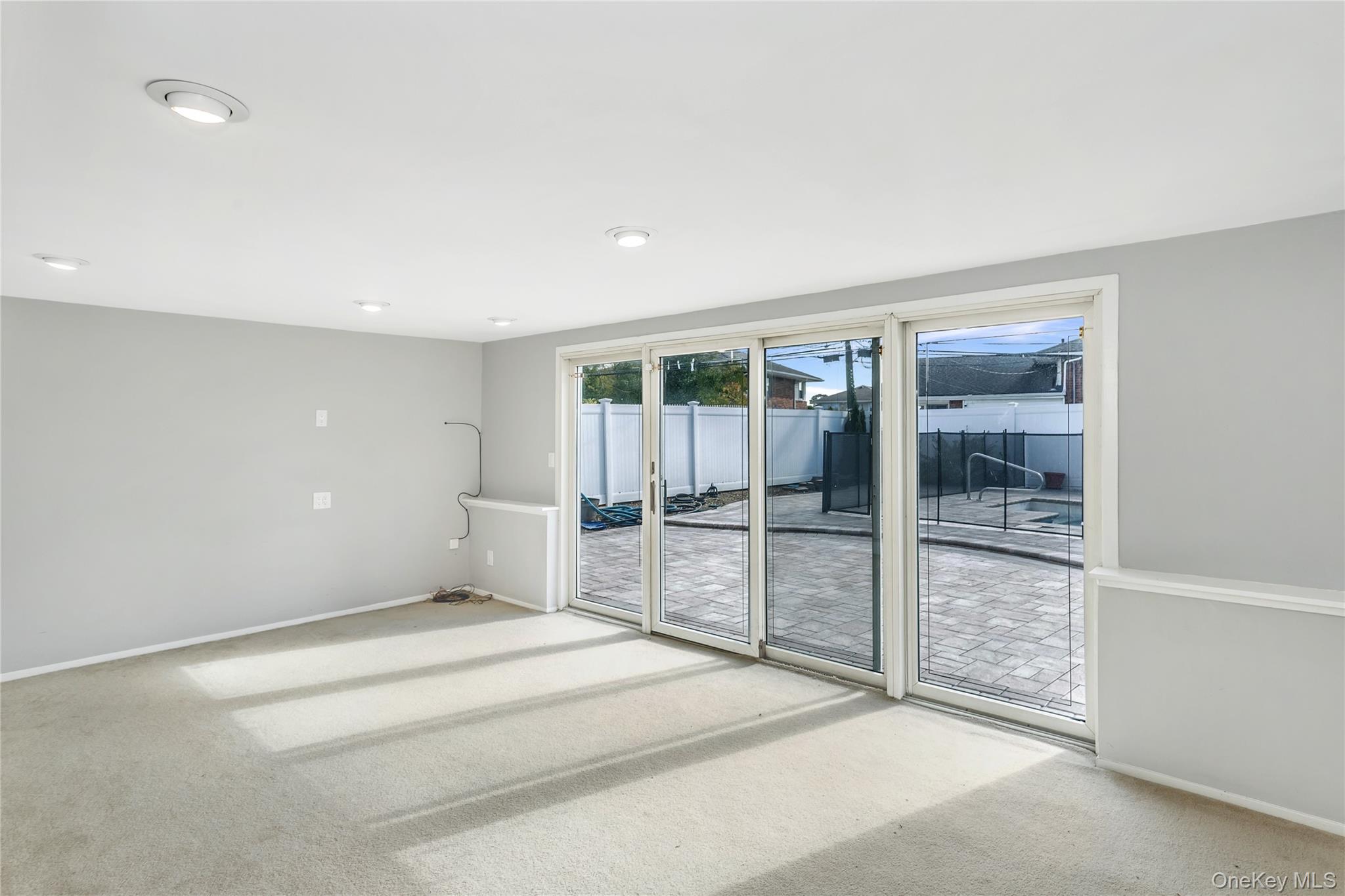 #19 photo, 15 Ingram Drive, Hicksville , NY 11801