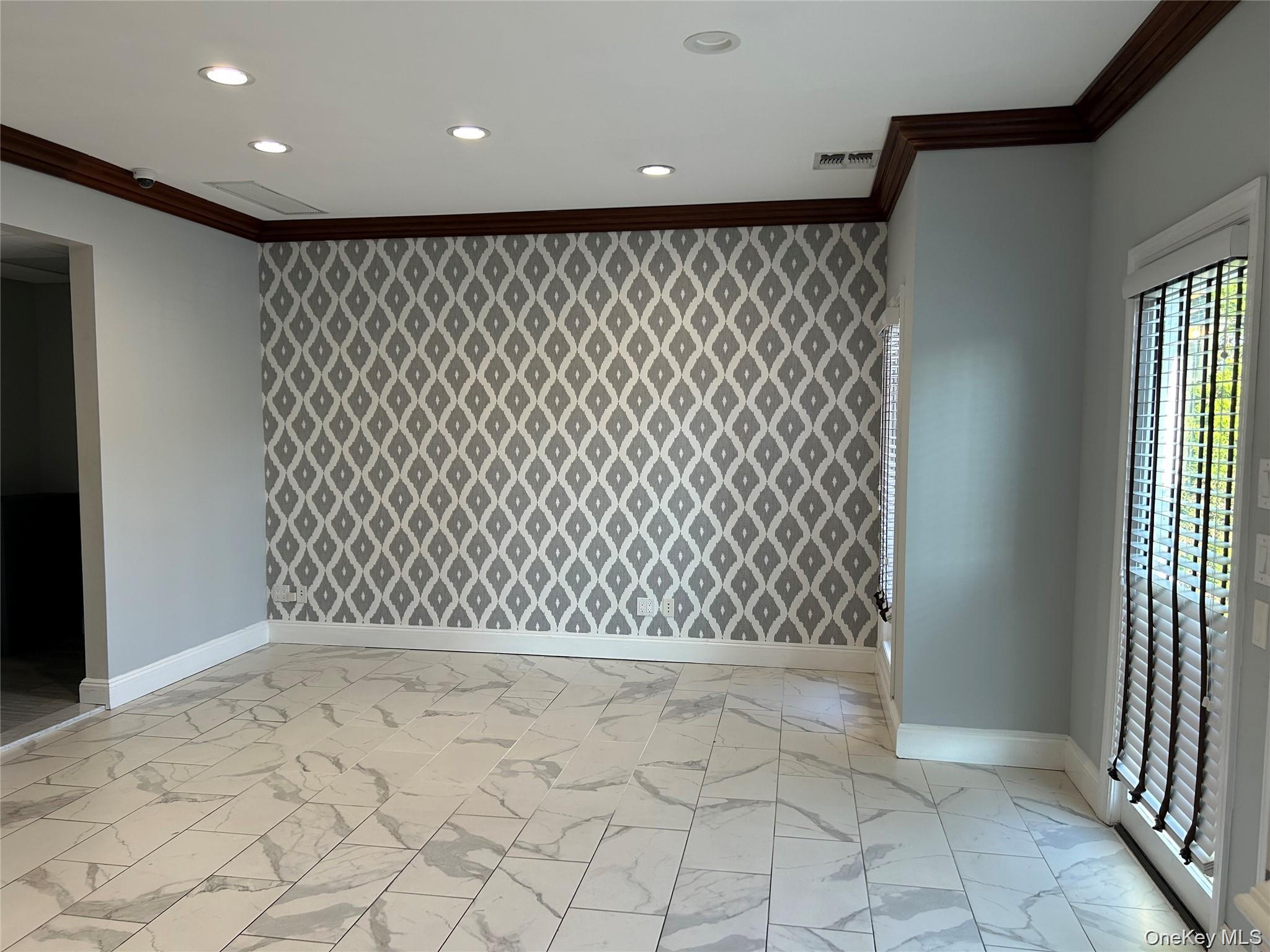 #2 photo, 361 Union Boulevard, West Islip , NY 11795