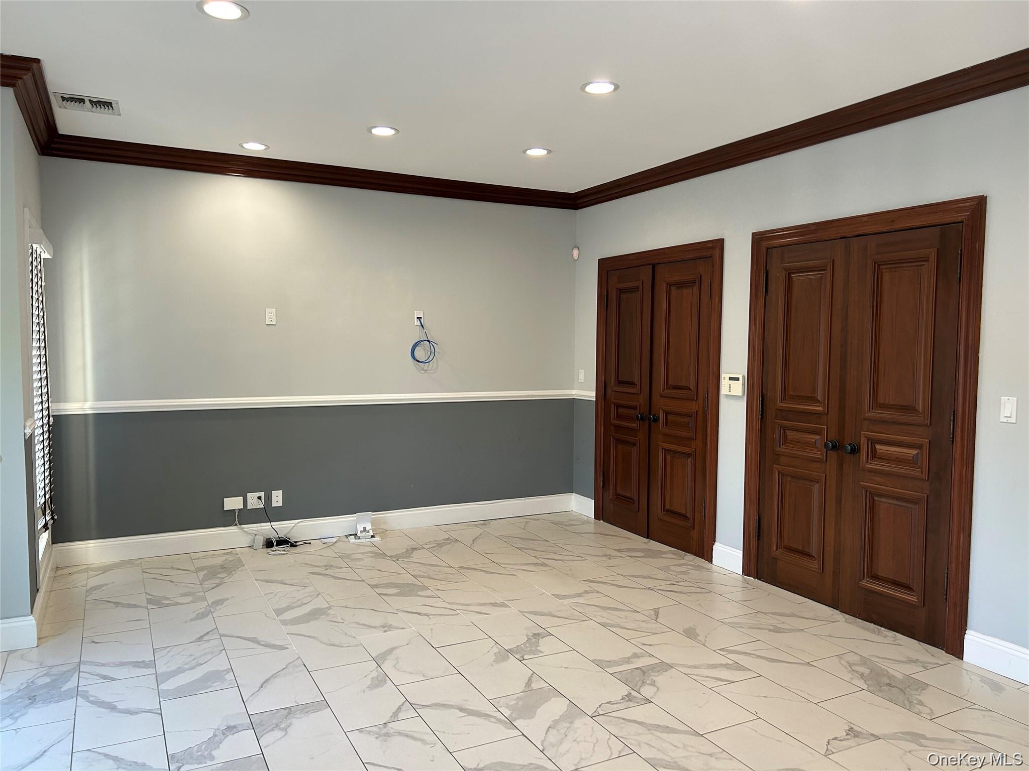 #5 photo, 361 Union Boulevard, West Islip , NY 11795