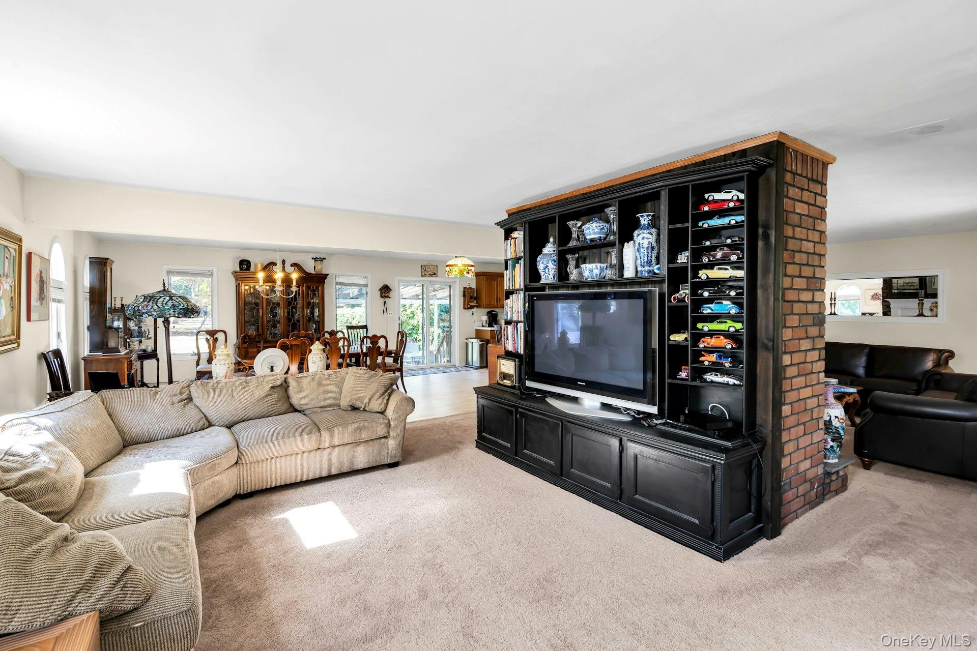 #10 photo, 34 Winston Drive, Smithtown , NY 11787