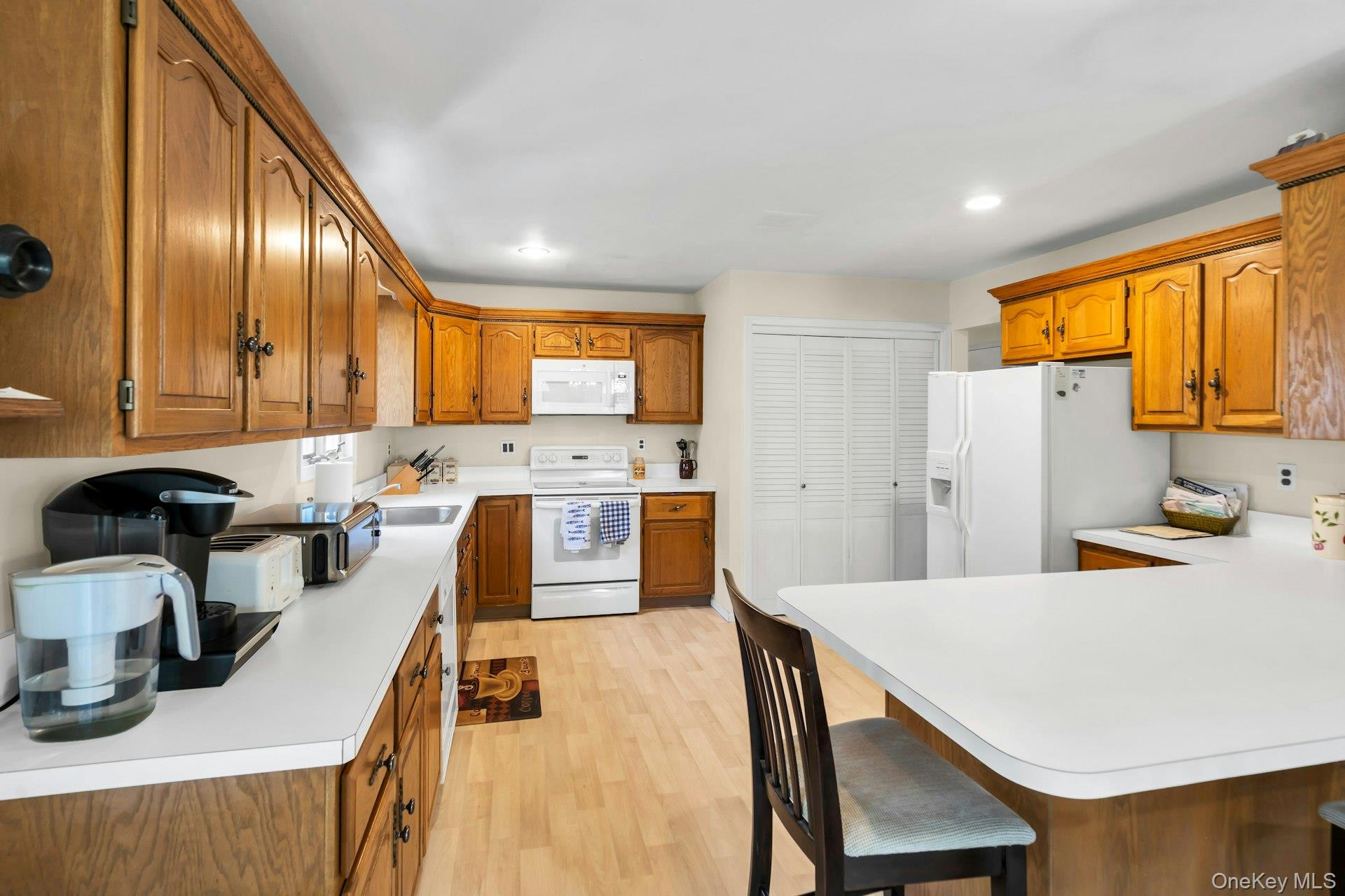 #12 photo, 34 Winston Drive, Smithtown , NY 11787