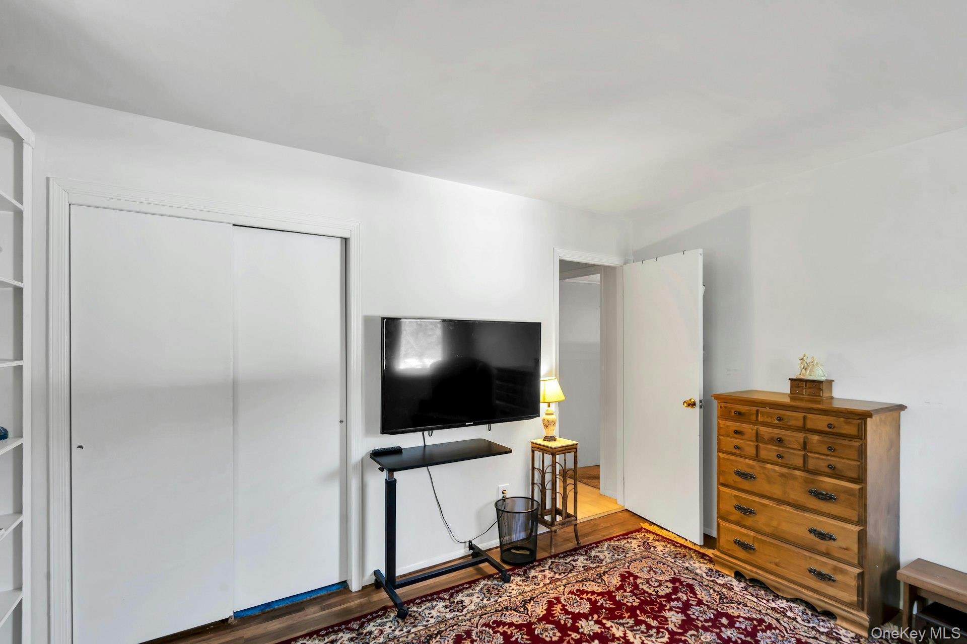 #17 photo, 34 Winston Drive, Smithtown , NY 11787