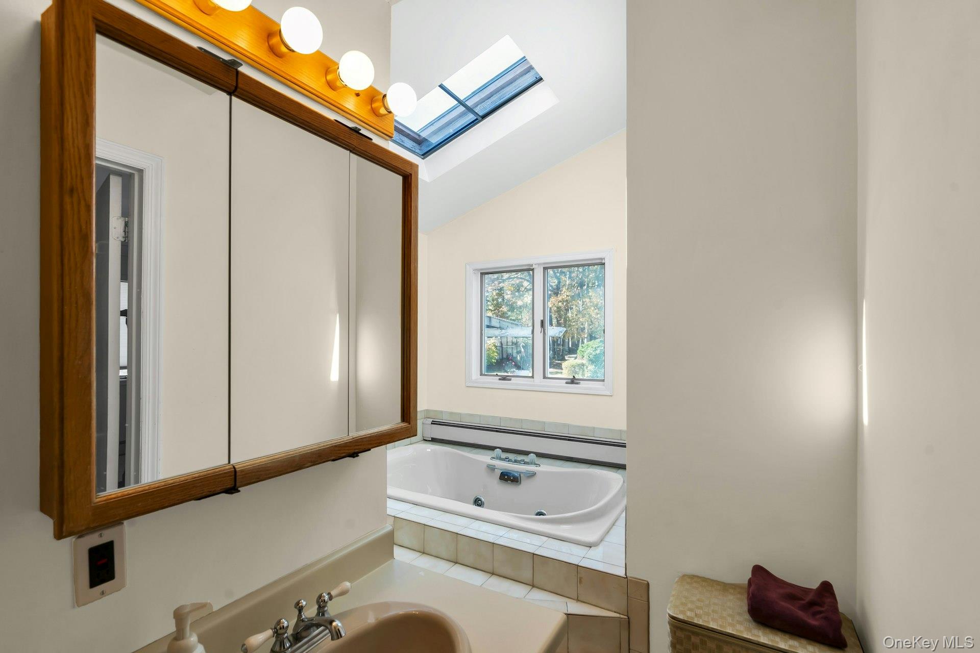 #20 photo, 34 Winston Drive, Smithtown , NY 11787